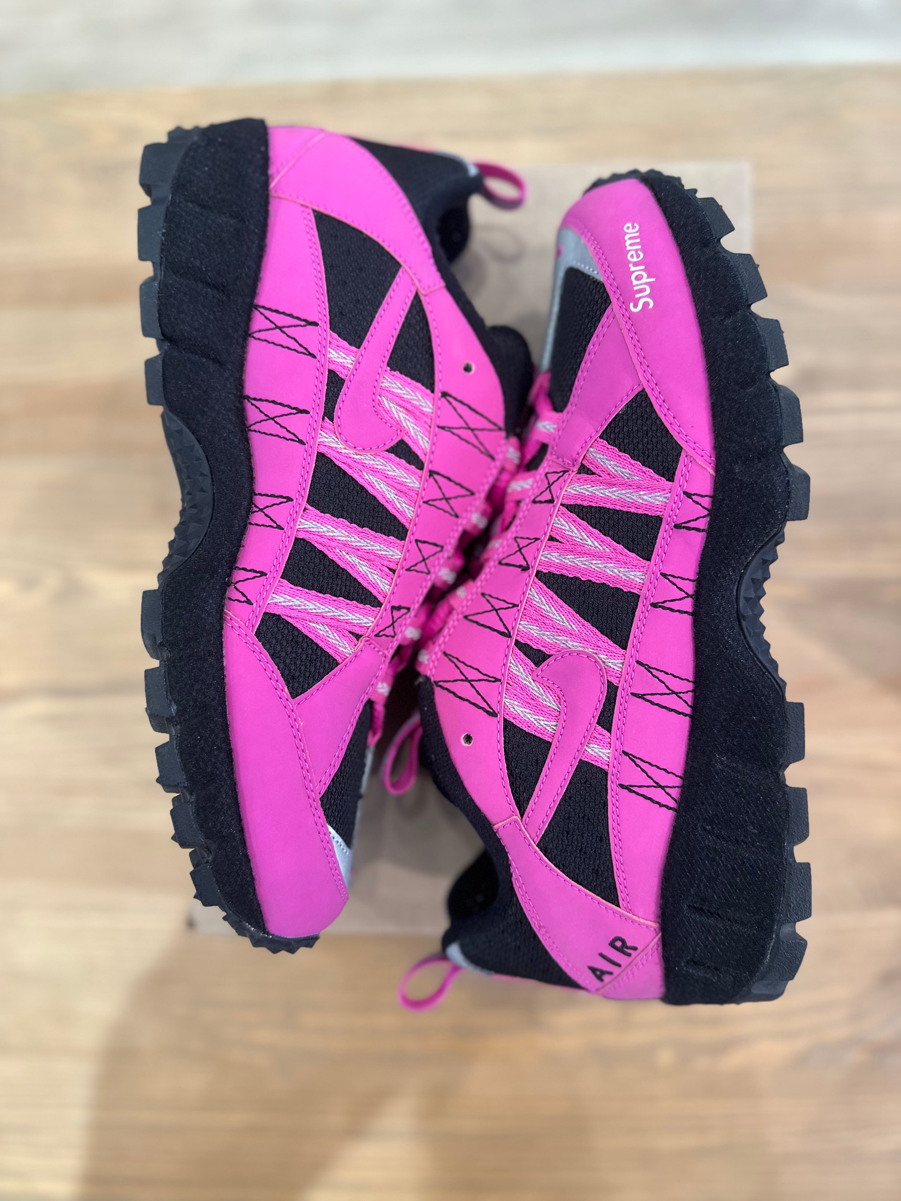 Nike air humara supreme pink ( taille 42 )