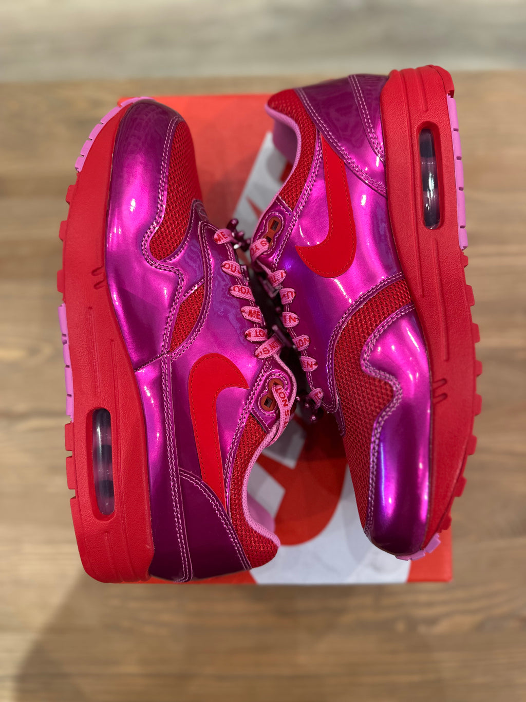 Nike air Max 1 valentines day ( taille 43 )