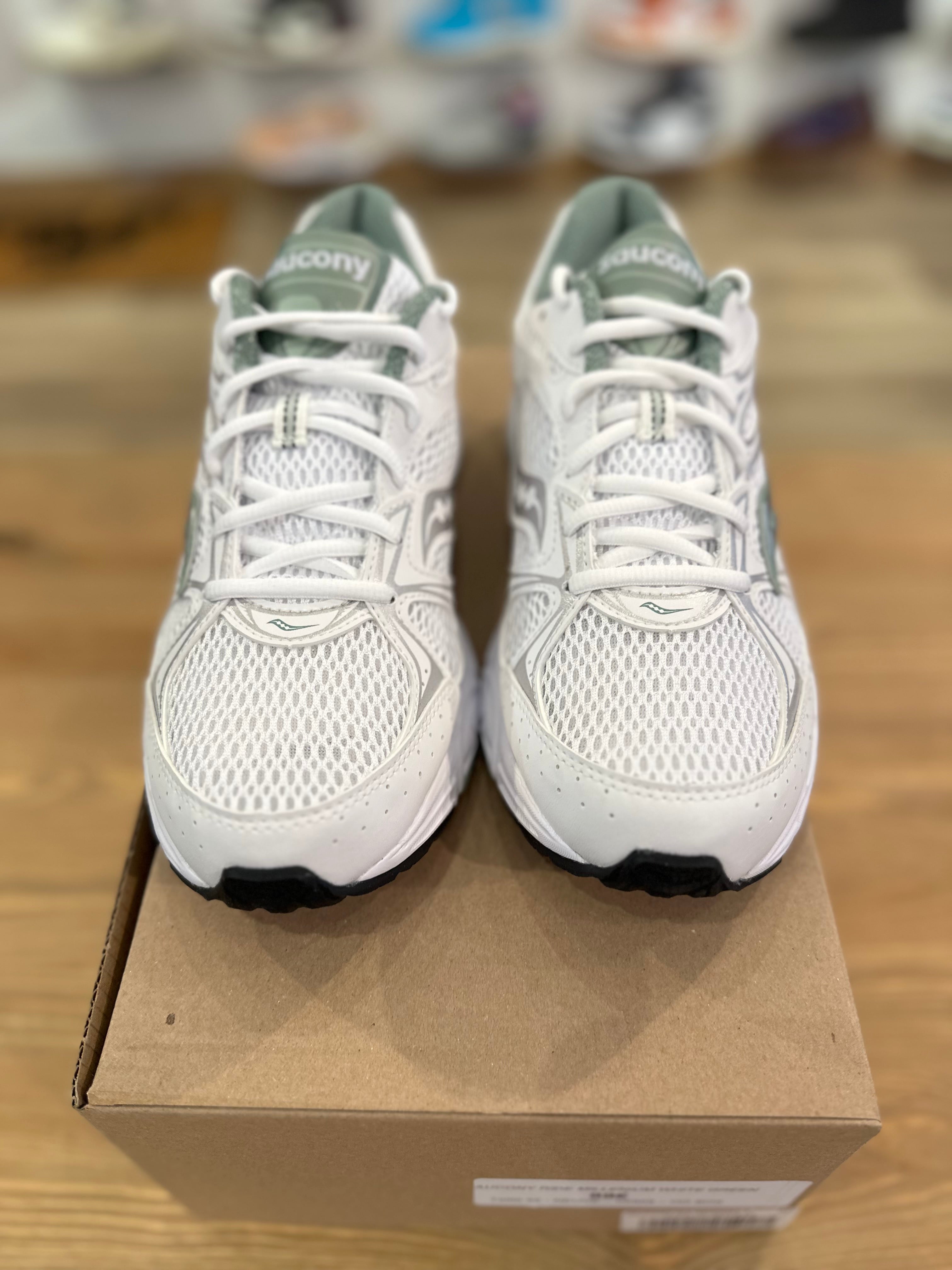 Saucony ride millenium White Green ( taille 42 )