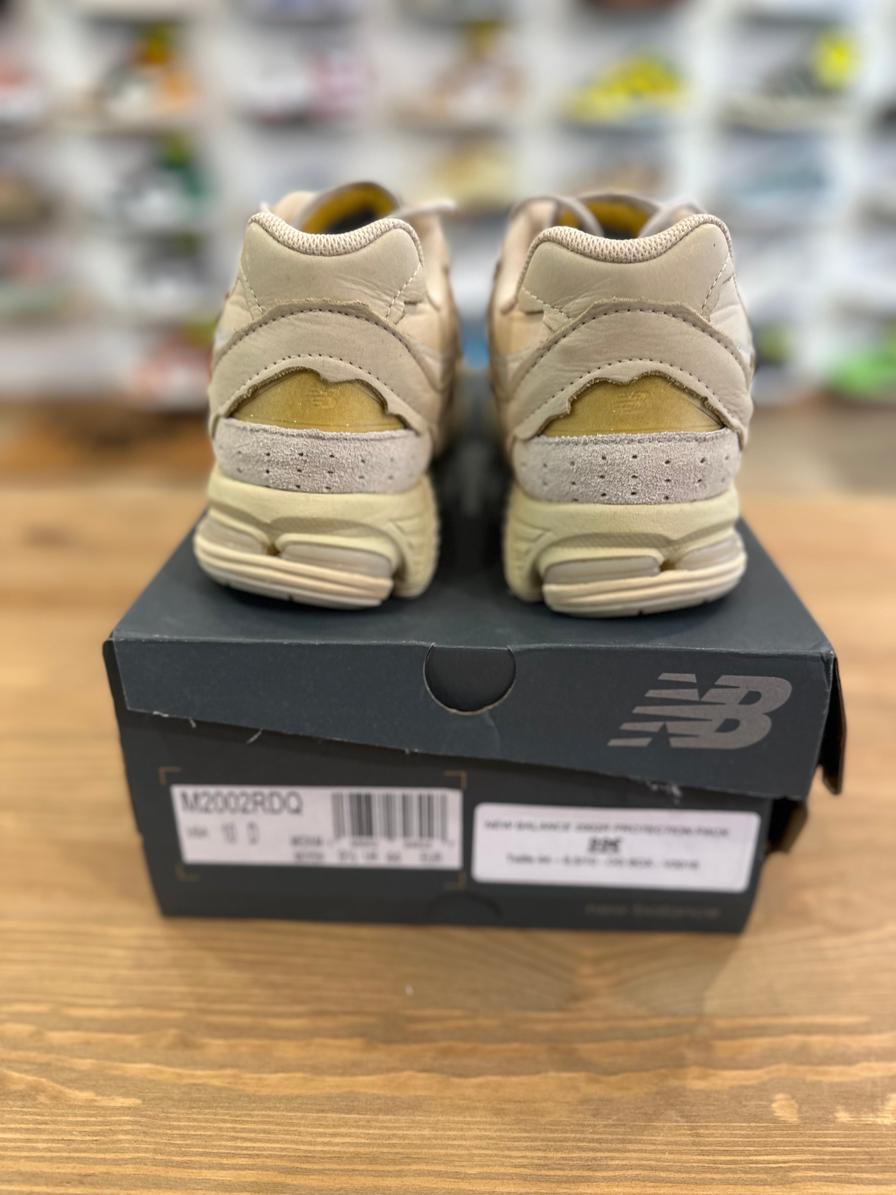 New balance 2002R protection pack sandstone turtledove ( taille 44 )