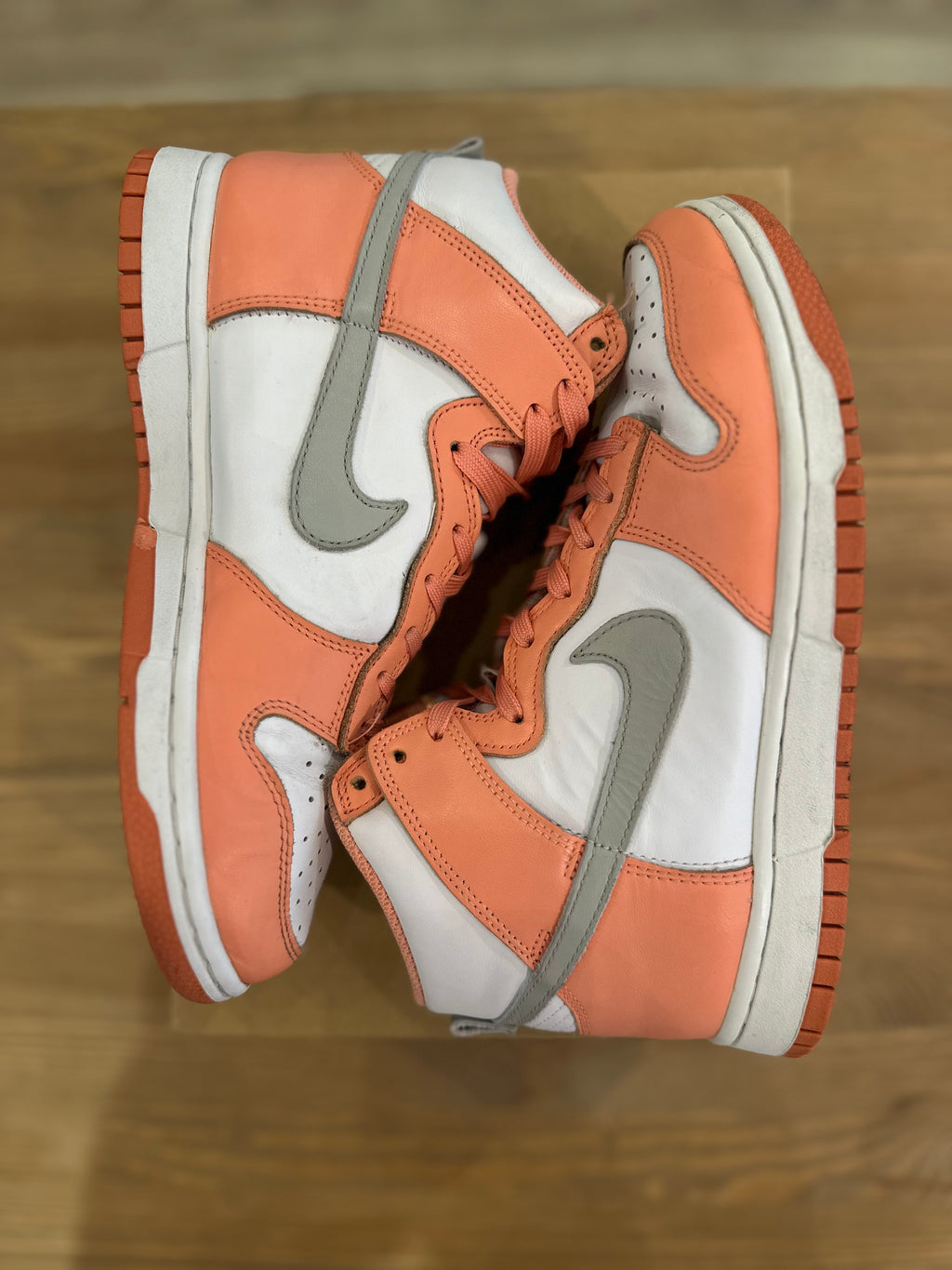 Nike dunk high Salmon ( taille 38,5 )