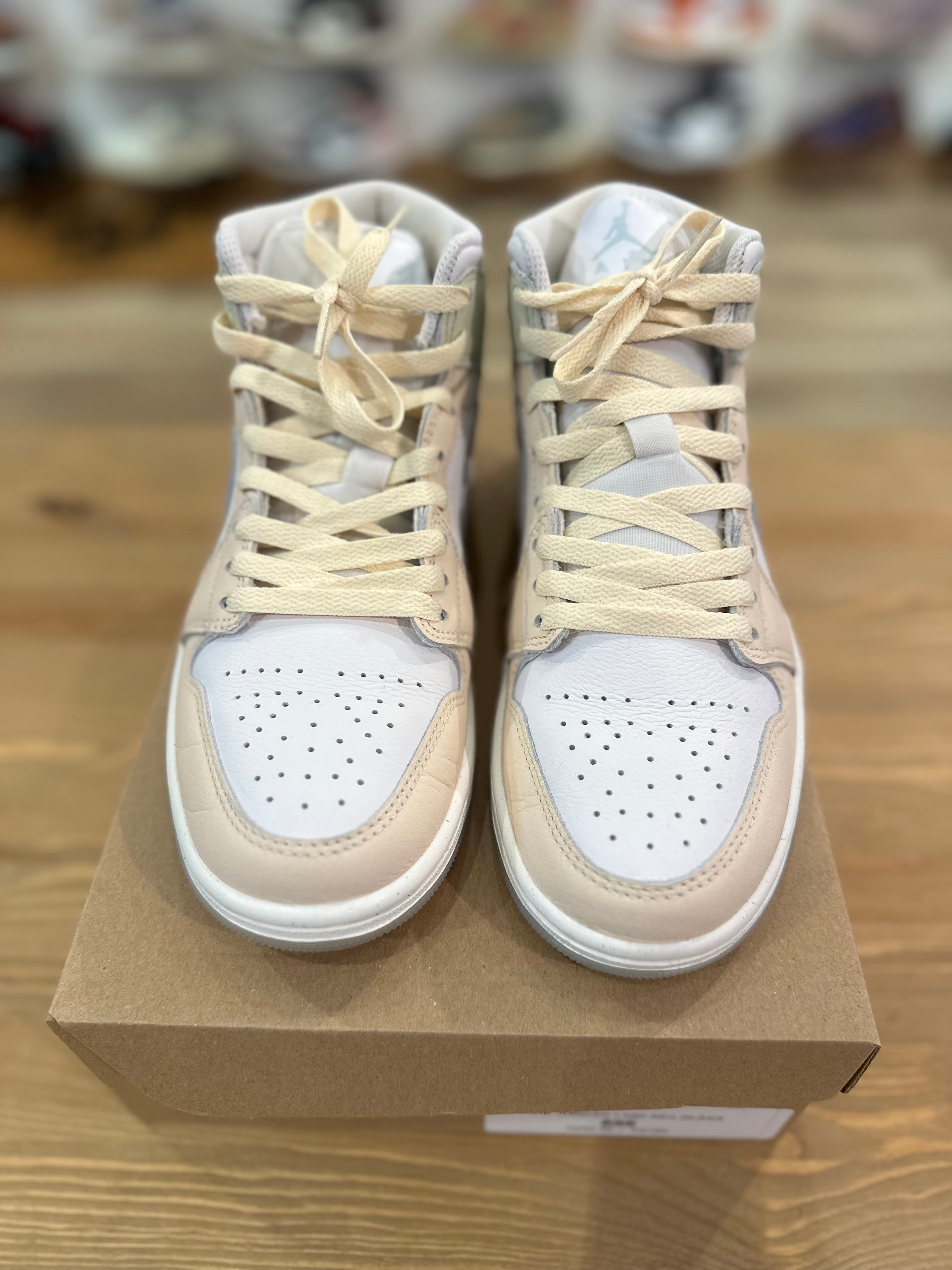 Nike Jordan 1 mid sea glass ( taille 40 )
