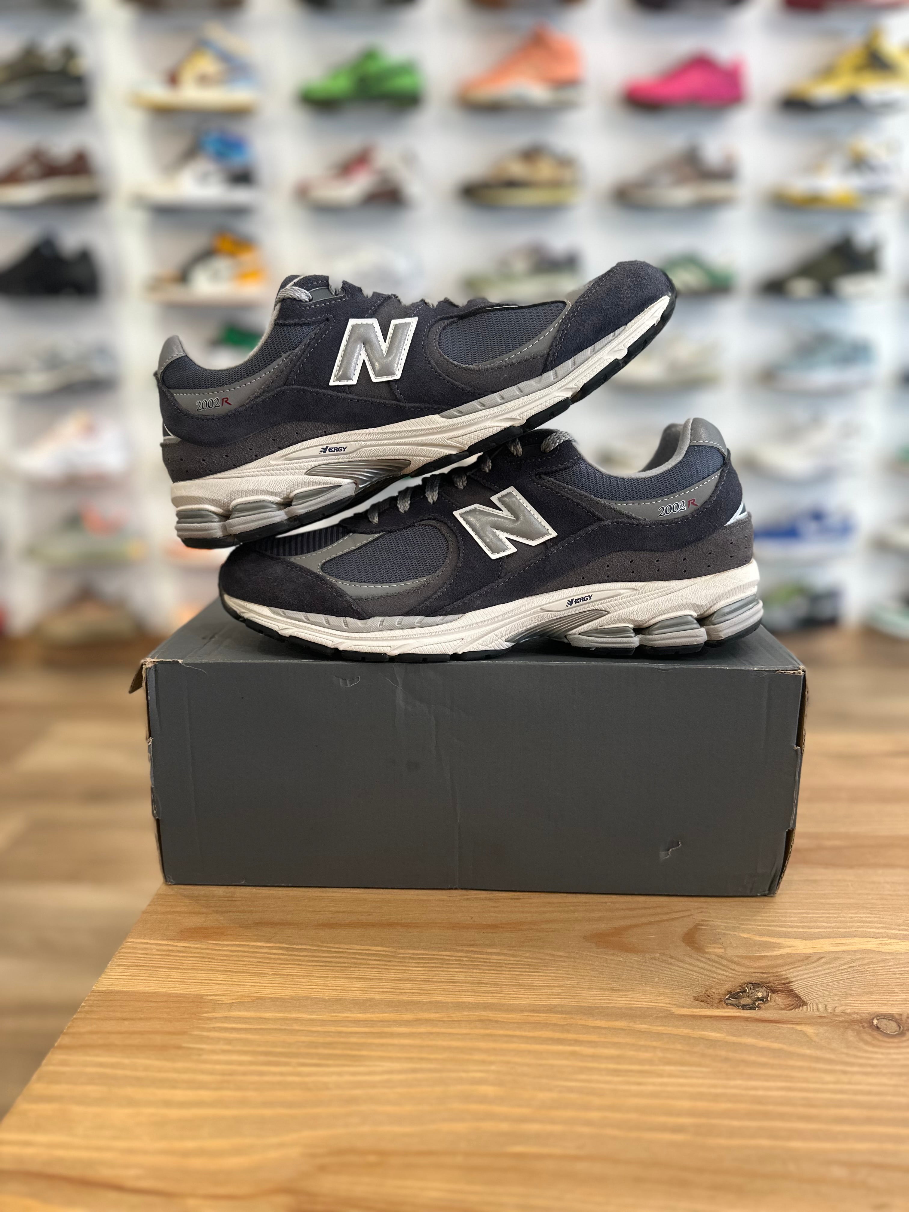New balance 2002r eclipse ( taille 44,5 )