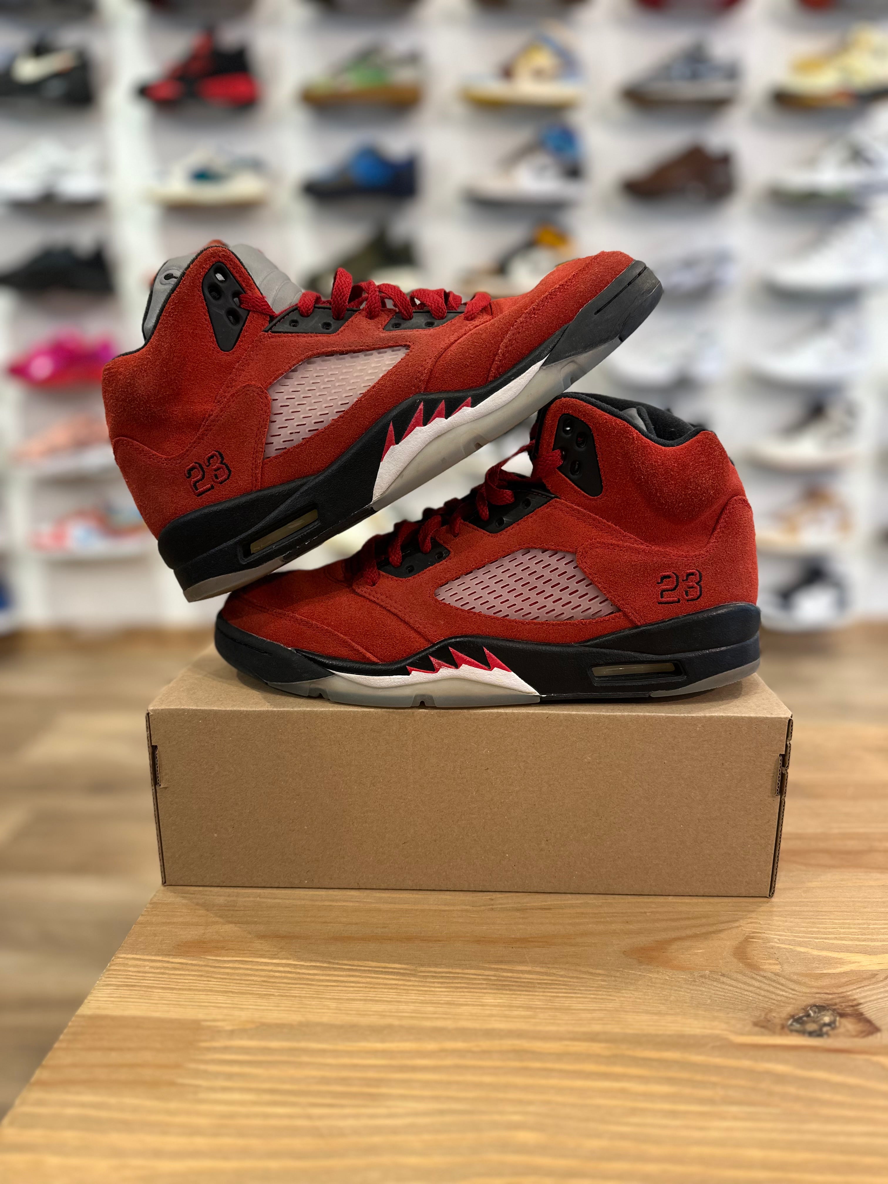 Nike Jordan 5 rétro racing bull ( taille 43 )