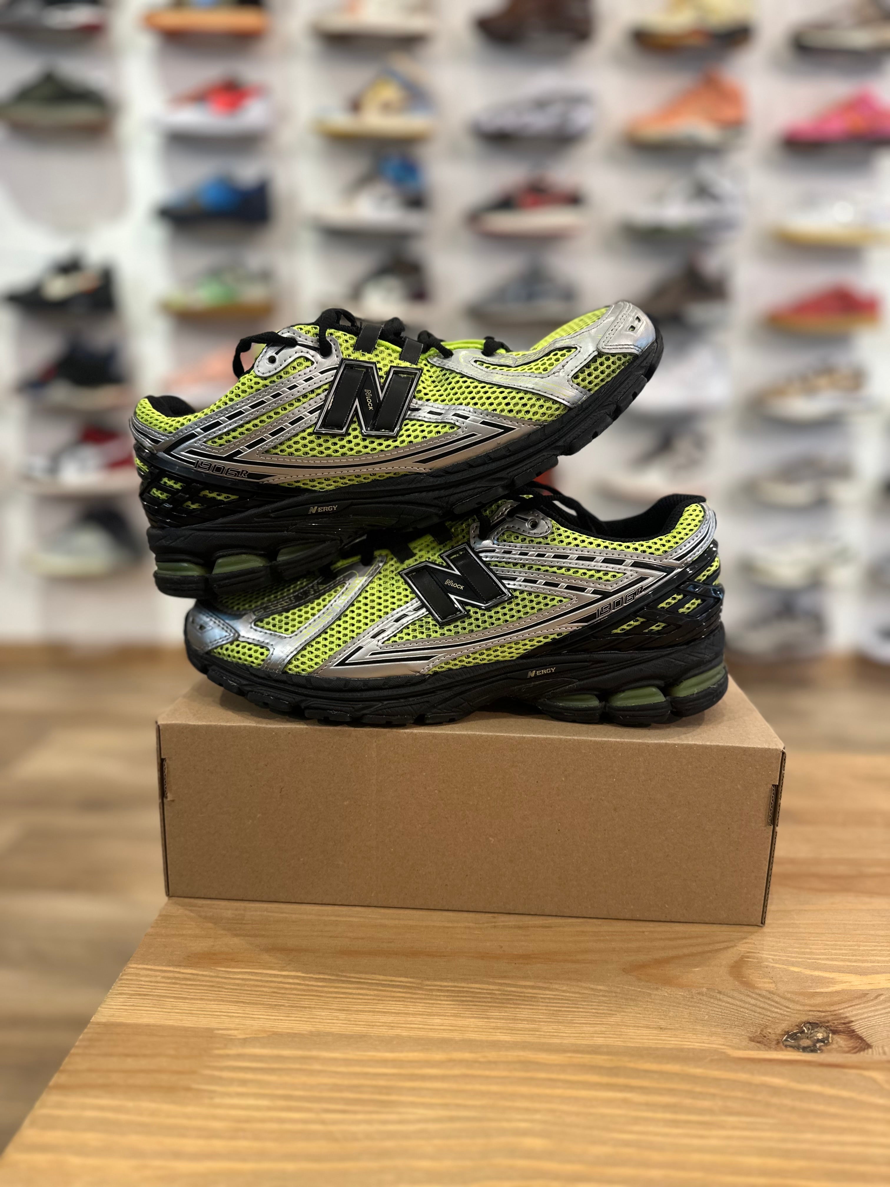 New balance 1906r volt ( taille 43 )
