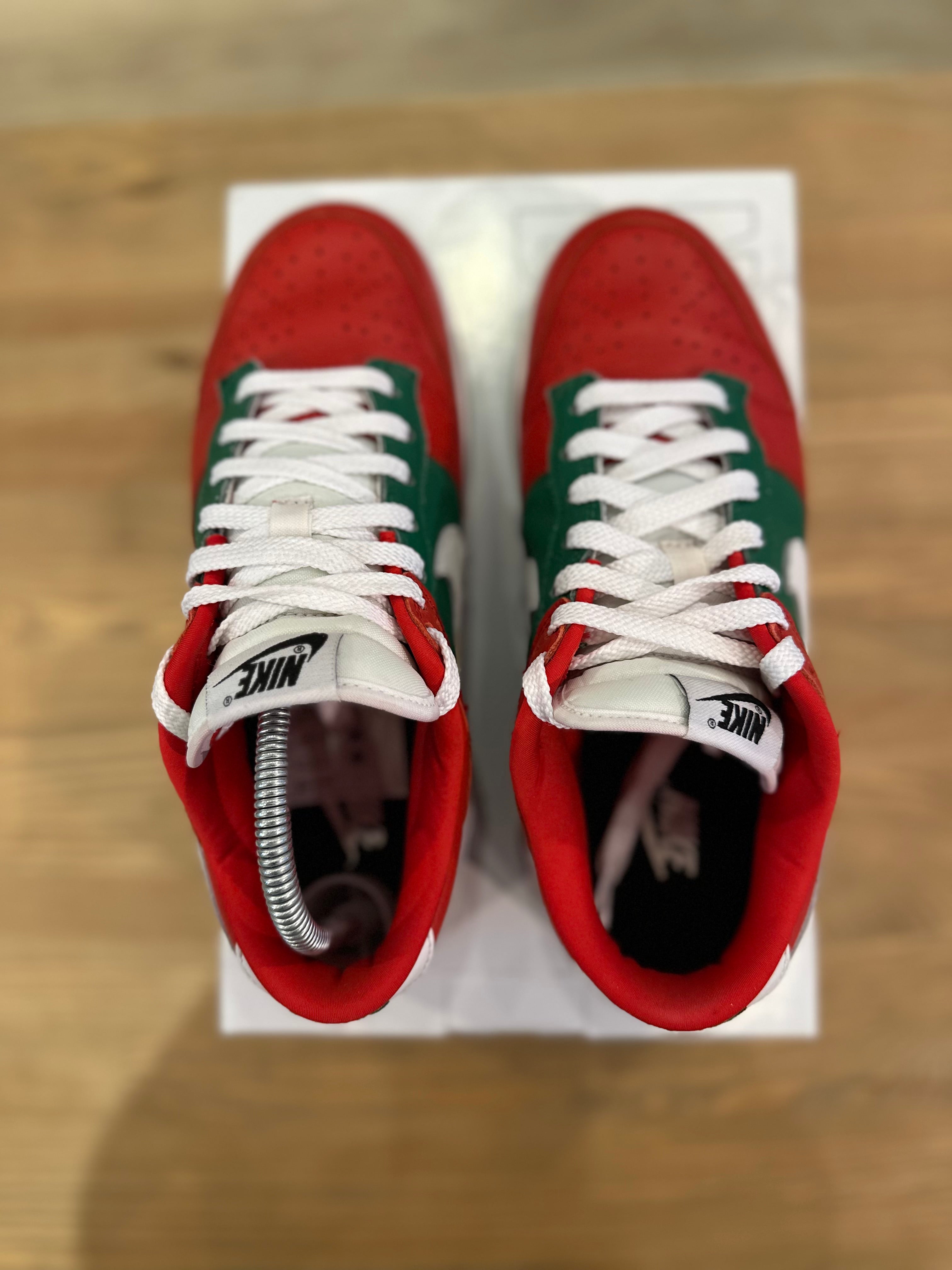 Nike dunk low by you ( taille 40 )
