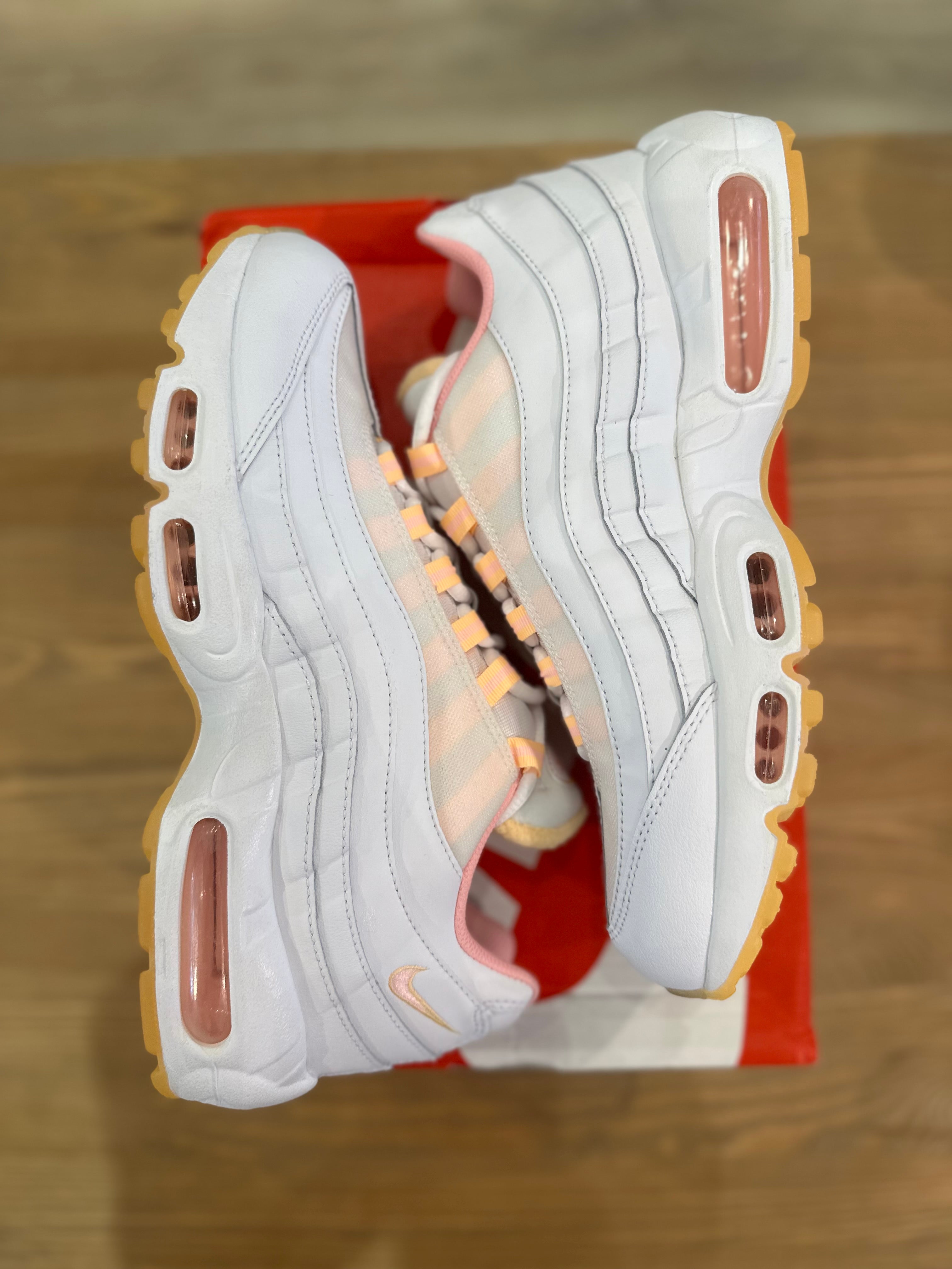 Nike air Max 95 melon tint ( taille 42,5 )