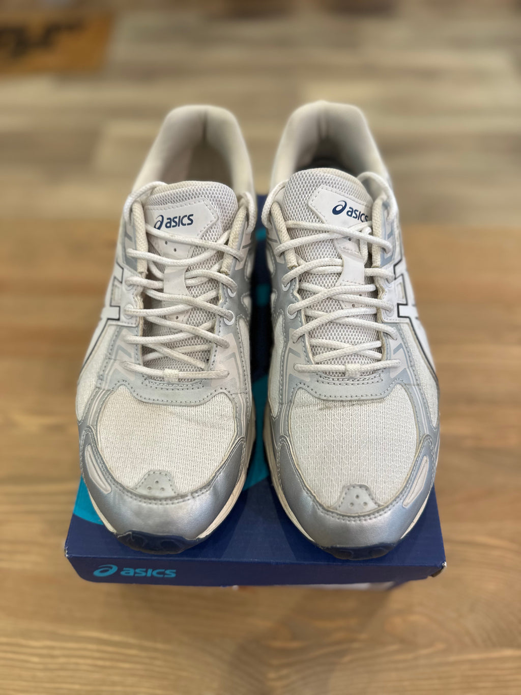 Asics gel venture 6 White ( taille 44 )