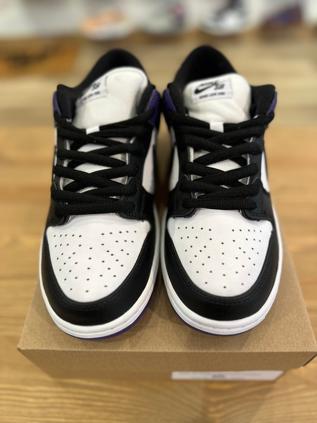 Nike sb dunk low court purple ( taille 44 )