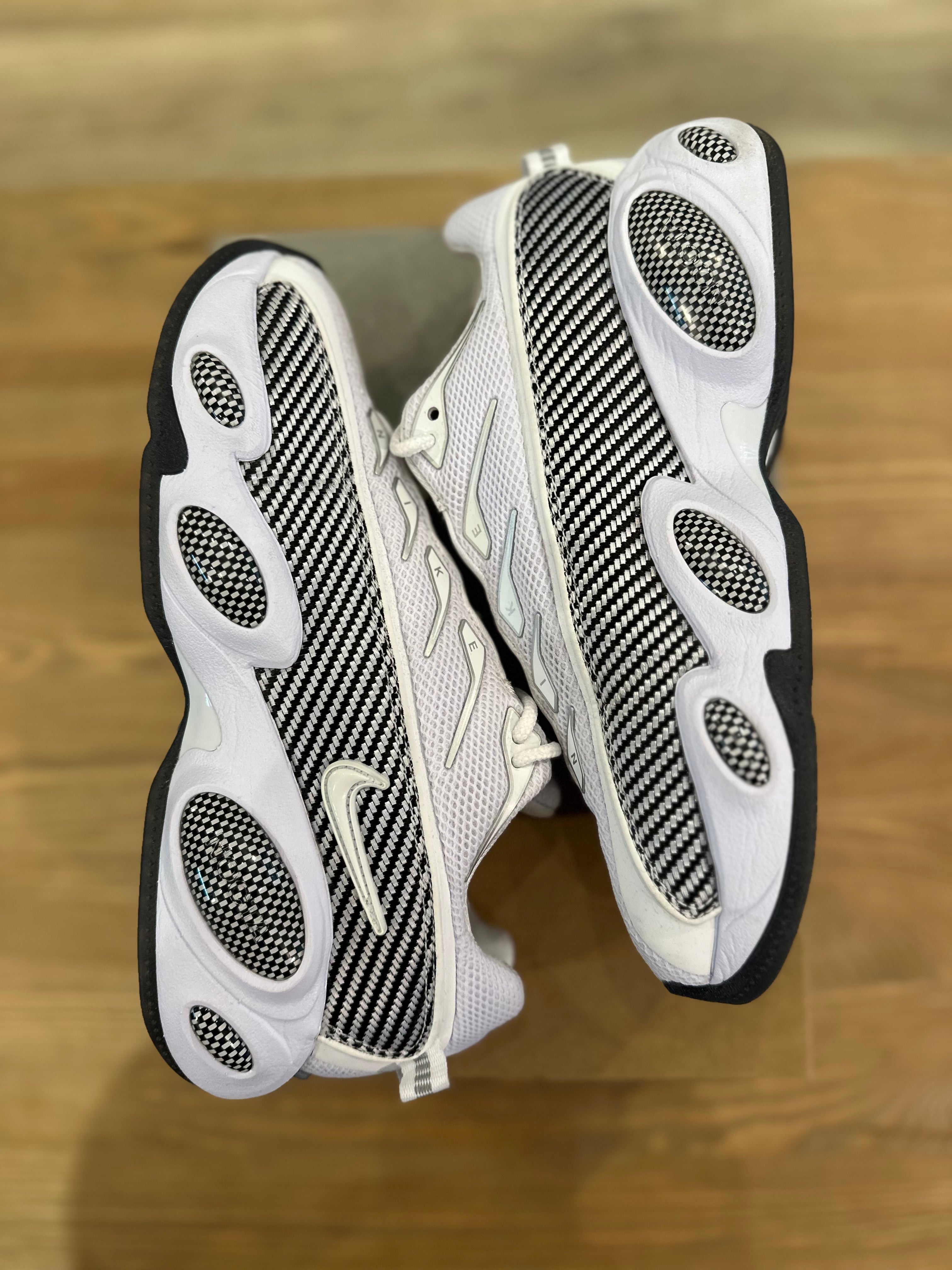 Nike nocta glide White black ( taille 42 )