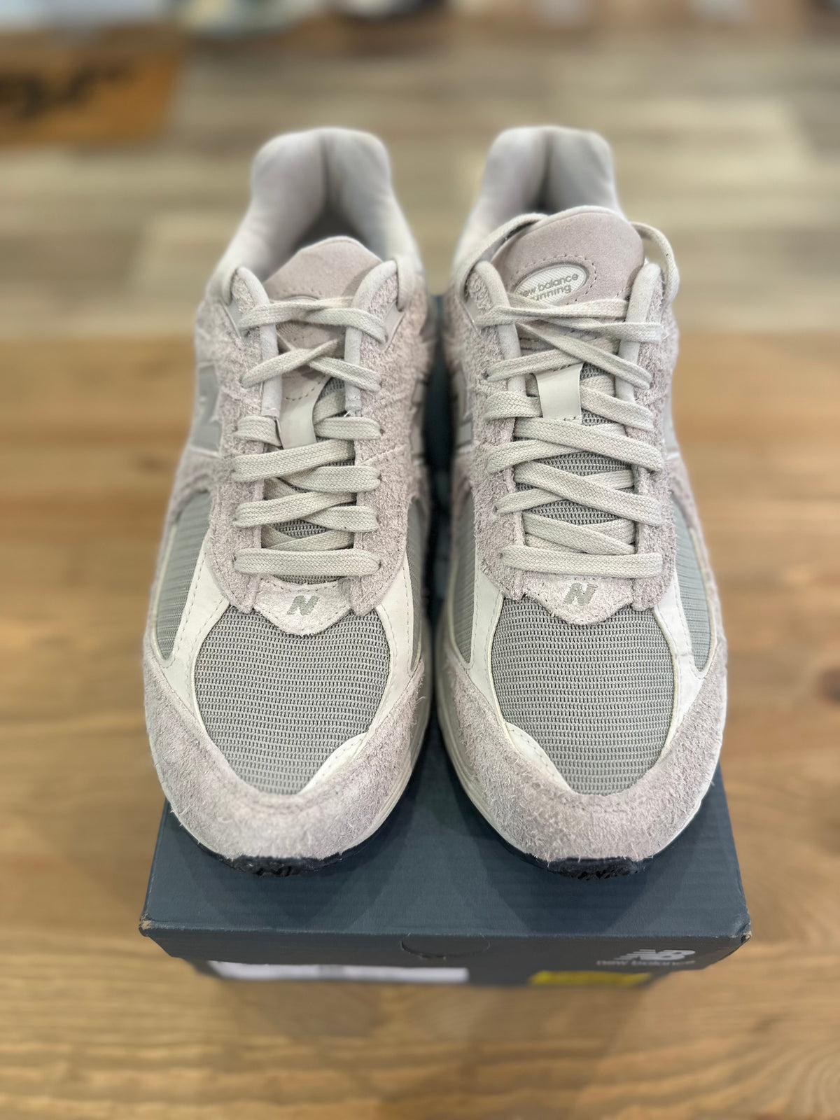 New balance 2002r khaki grey ( taille 43 )