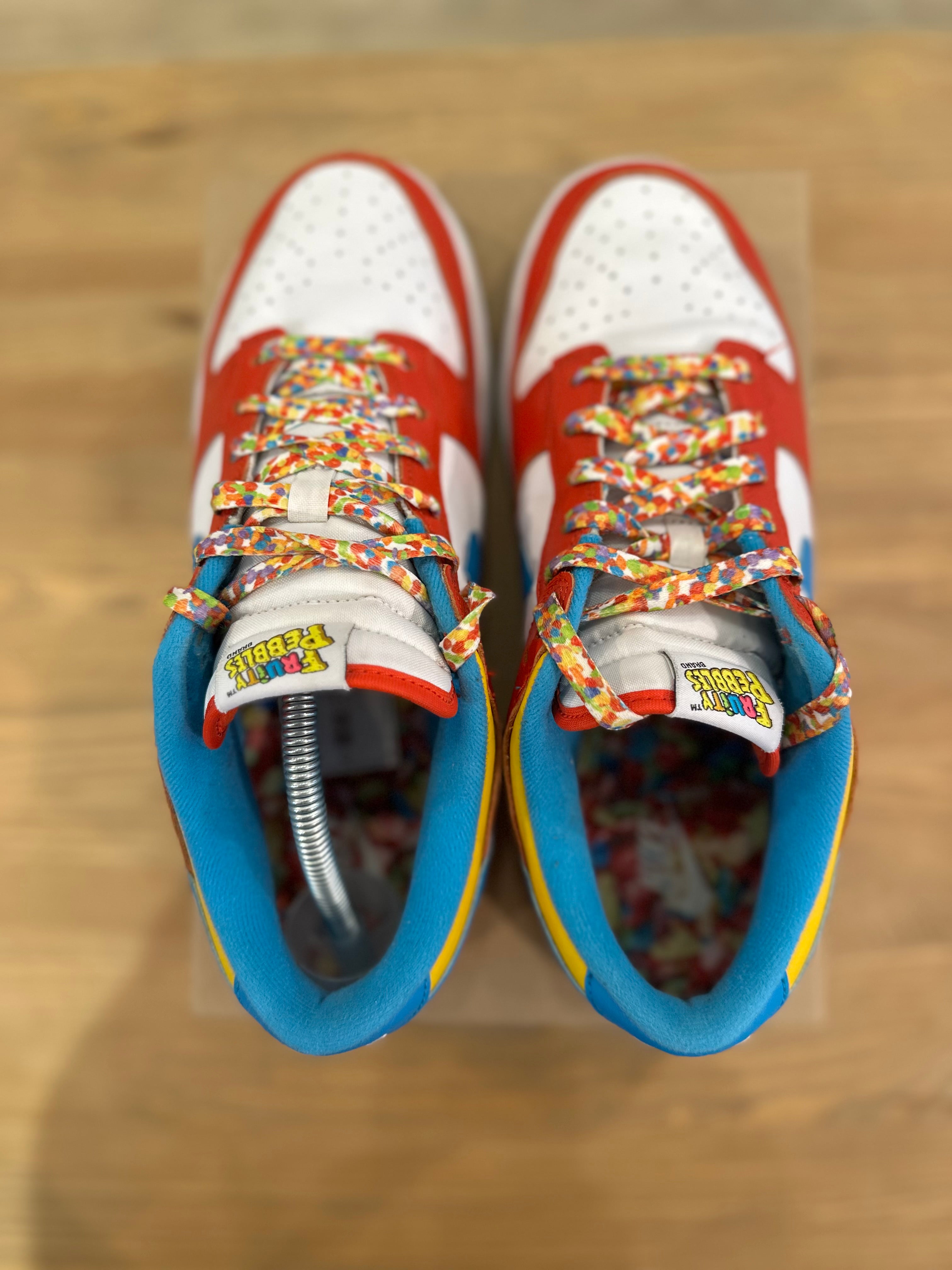 Nike dunk low lebron james ( taille 43 )