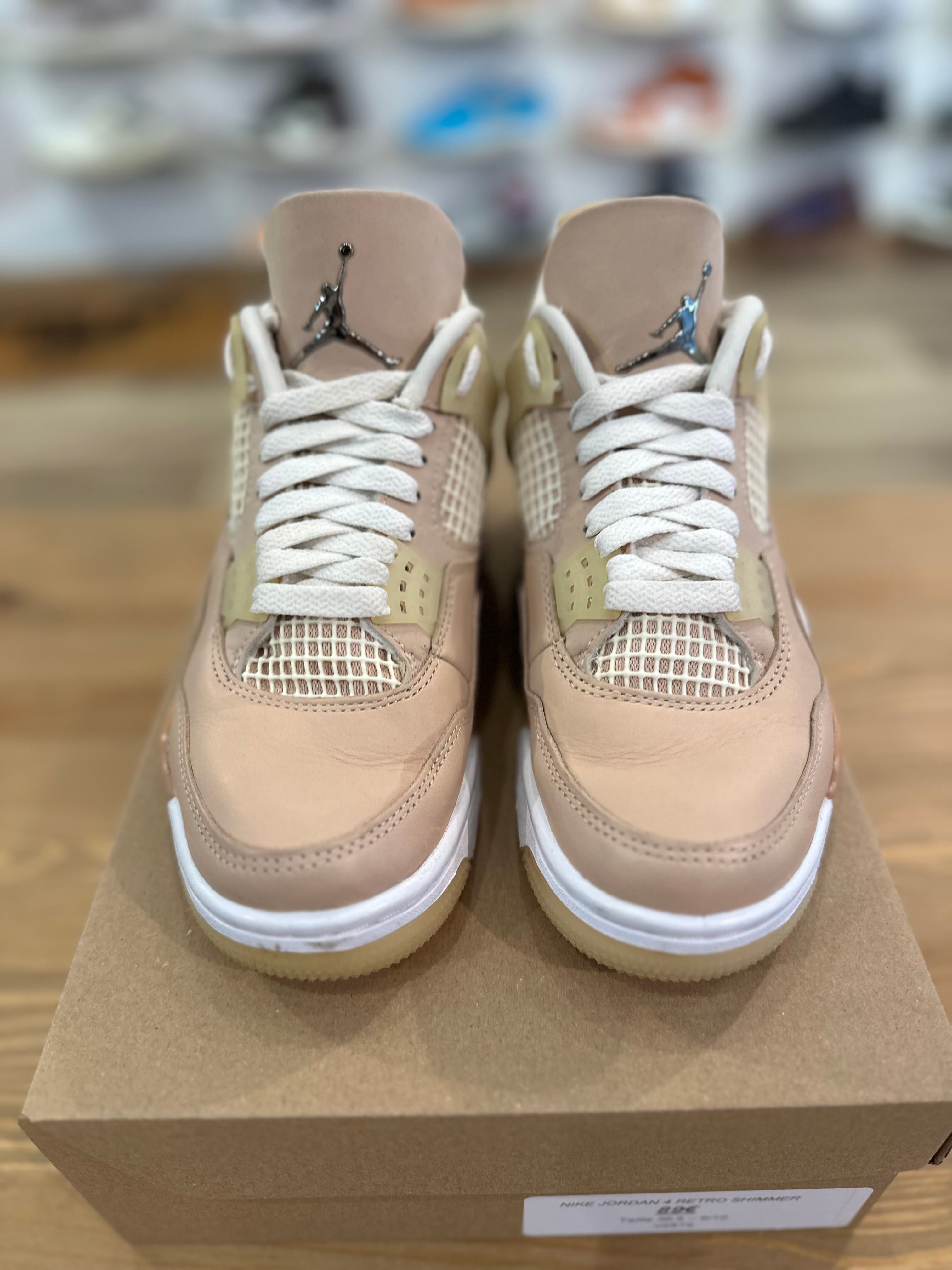 Nike Jordan 4 rétro shimmer ( taille 36,5 )