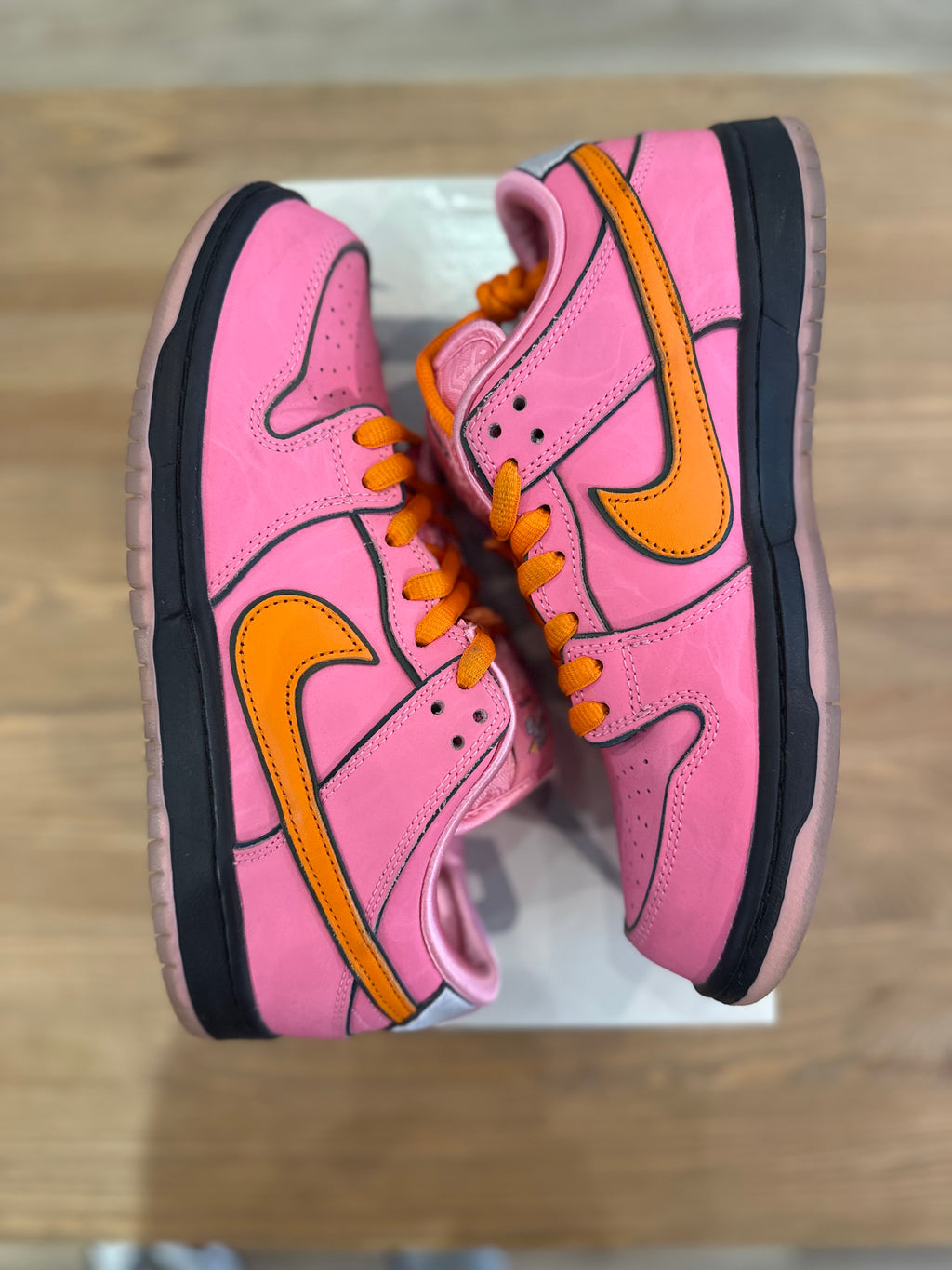 Nike sb dunk low powerpuff pink ( taille 42 )