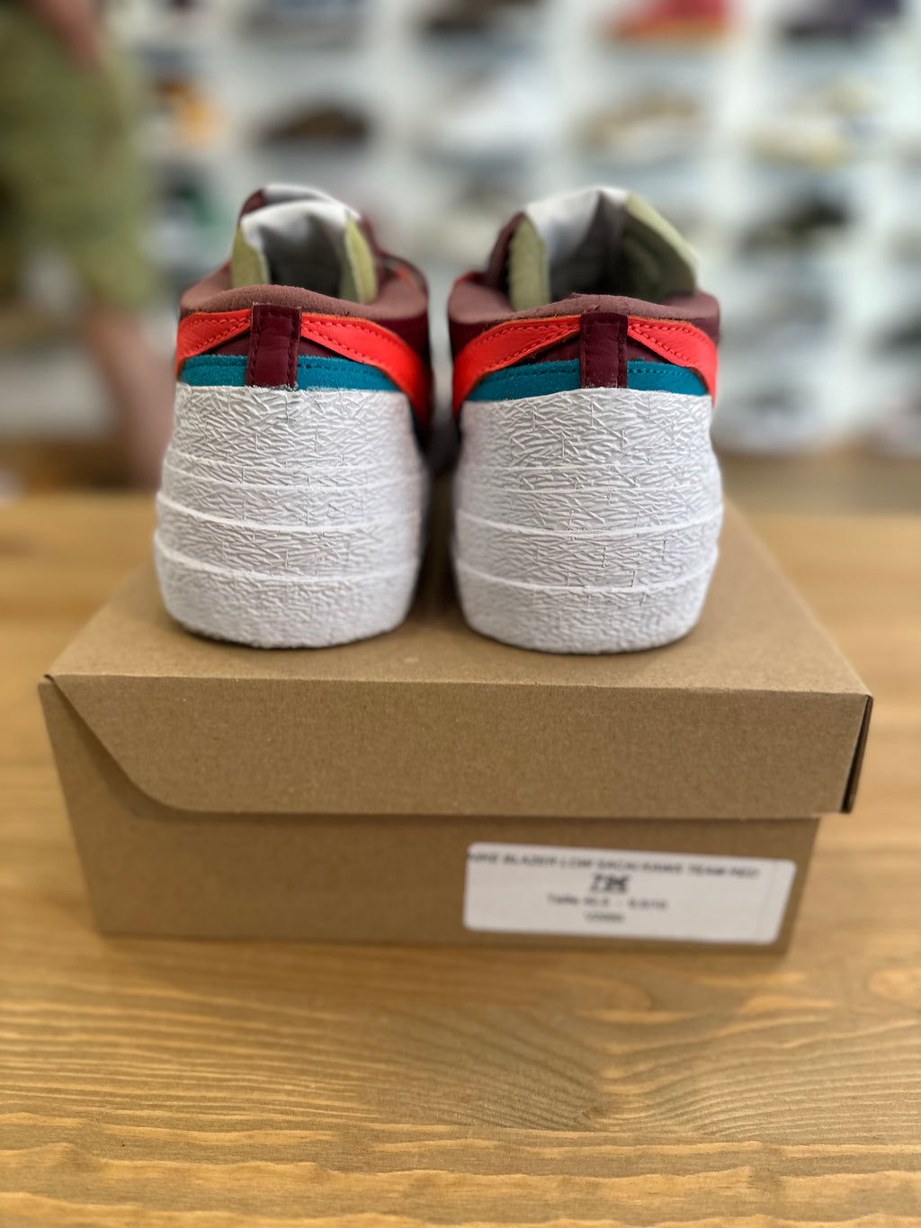Nike blazer low sacai kaws team red ( taille 42,5 )