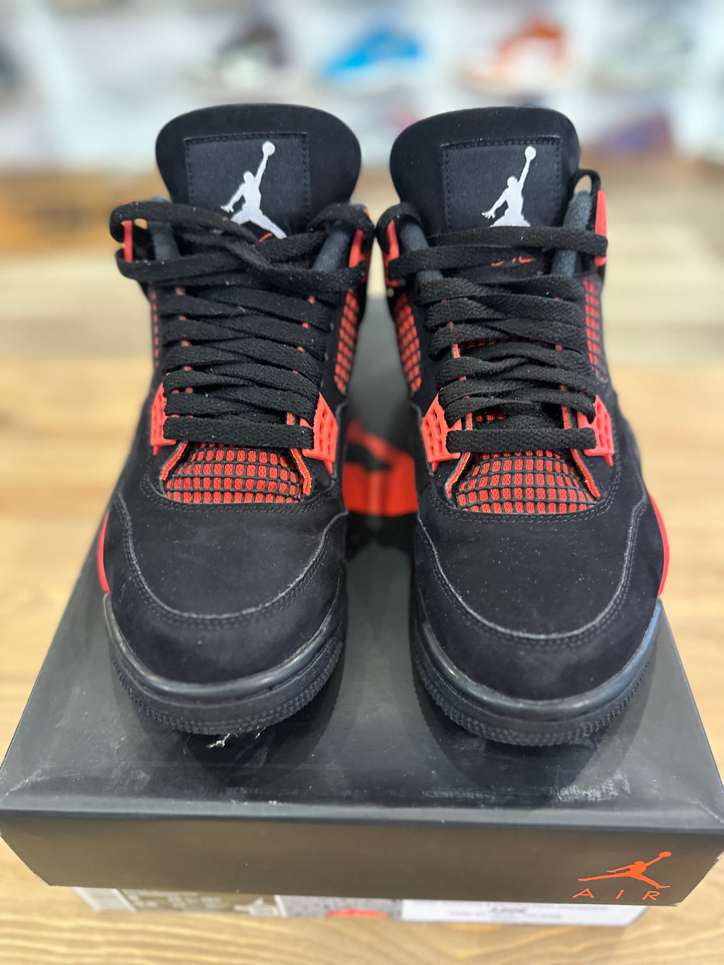 Nike Jordan 4 rétro red thunder ( taille 41 )