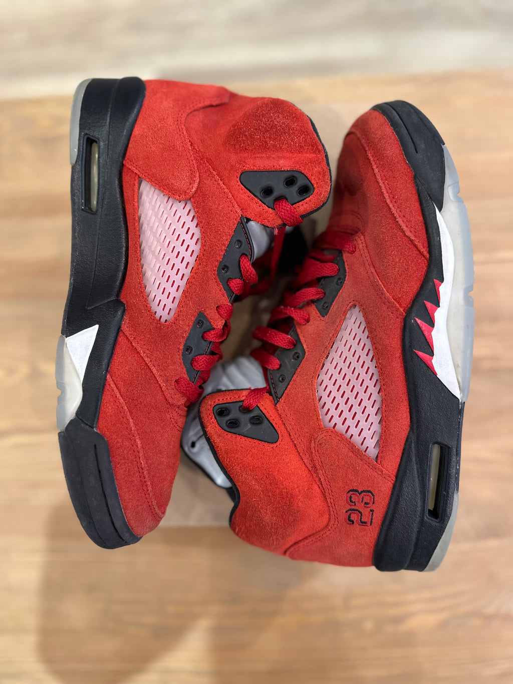 Nike Jordan 5 rétro racing bull ( taille 43 )