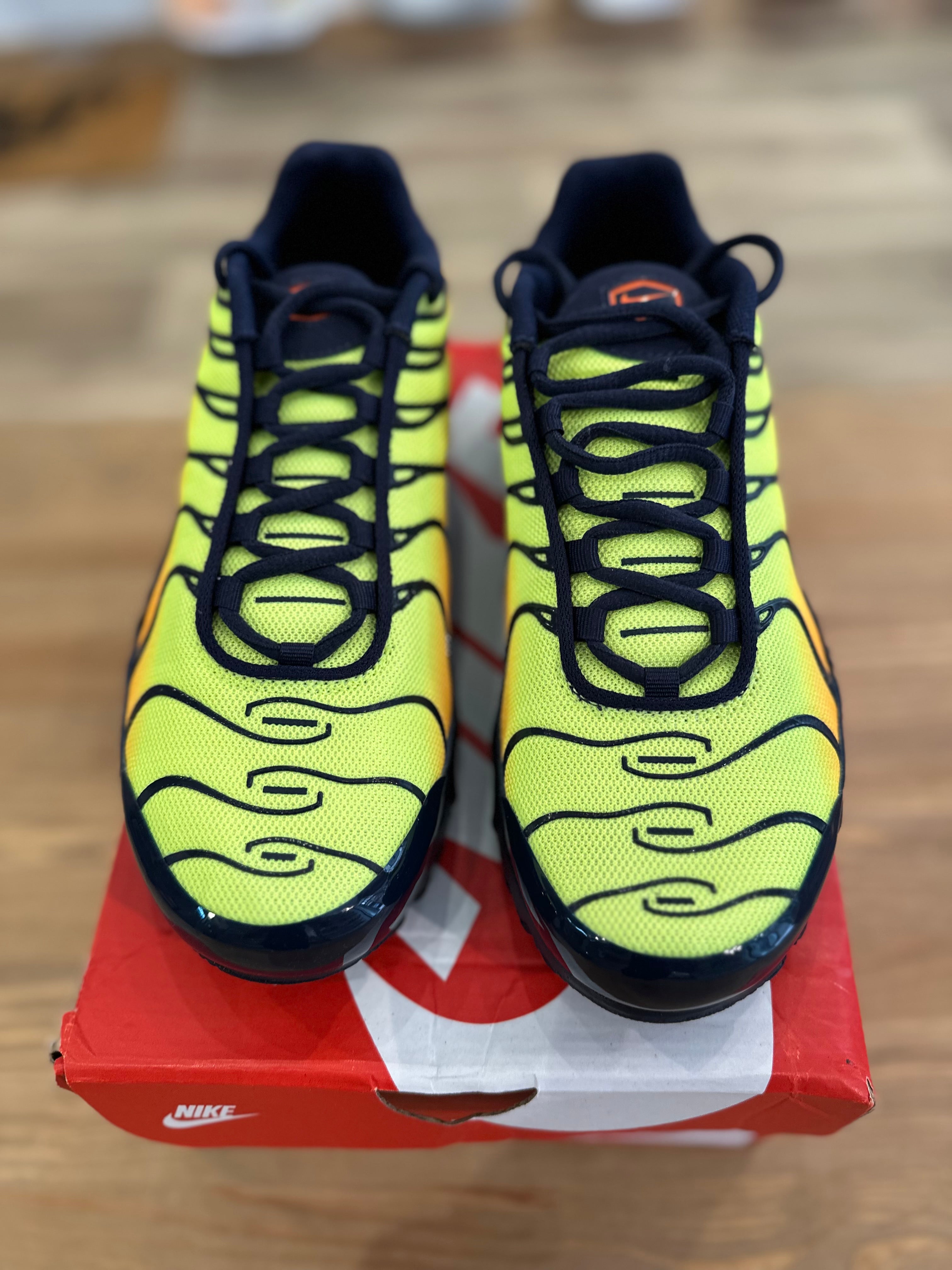 Nike air Max plus lemon venom ( taille 38,5 )