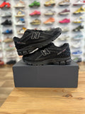 New balance 1906r black Silver ( taille 44,5 )