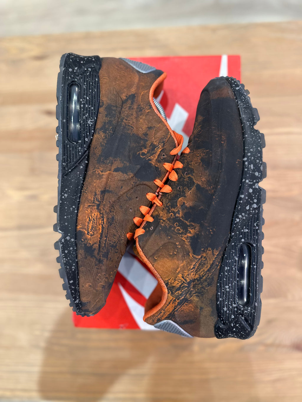 Nike air Max 90 mars Landing ( taille 40 )