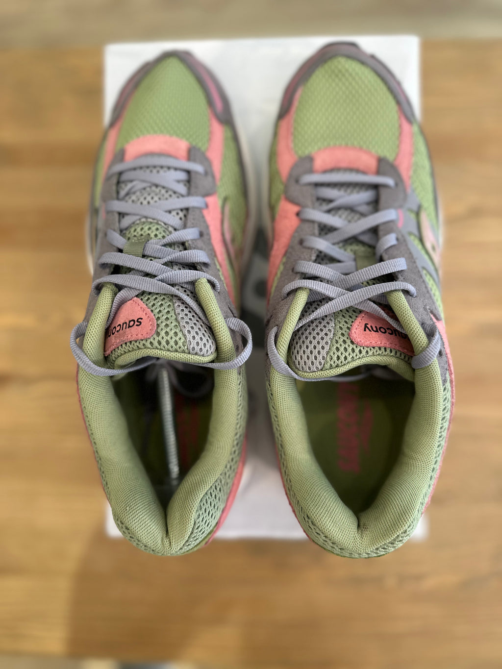 Saucony progrid omni 9 grey Green ( taille 45 )