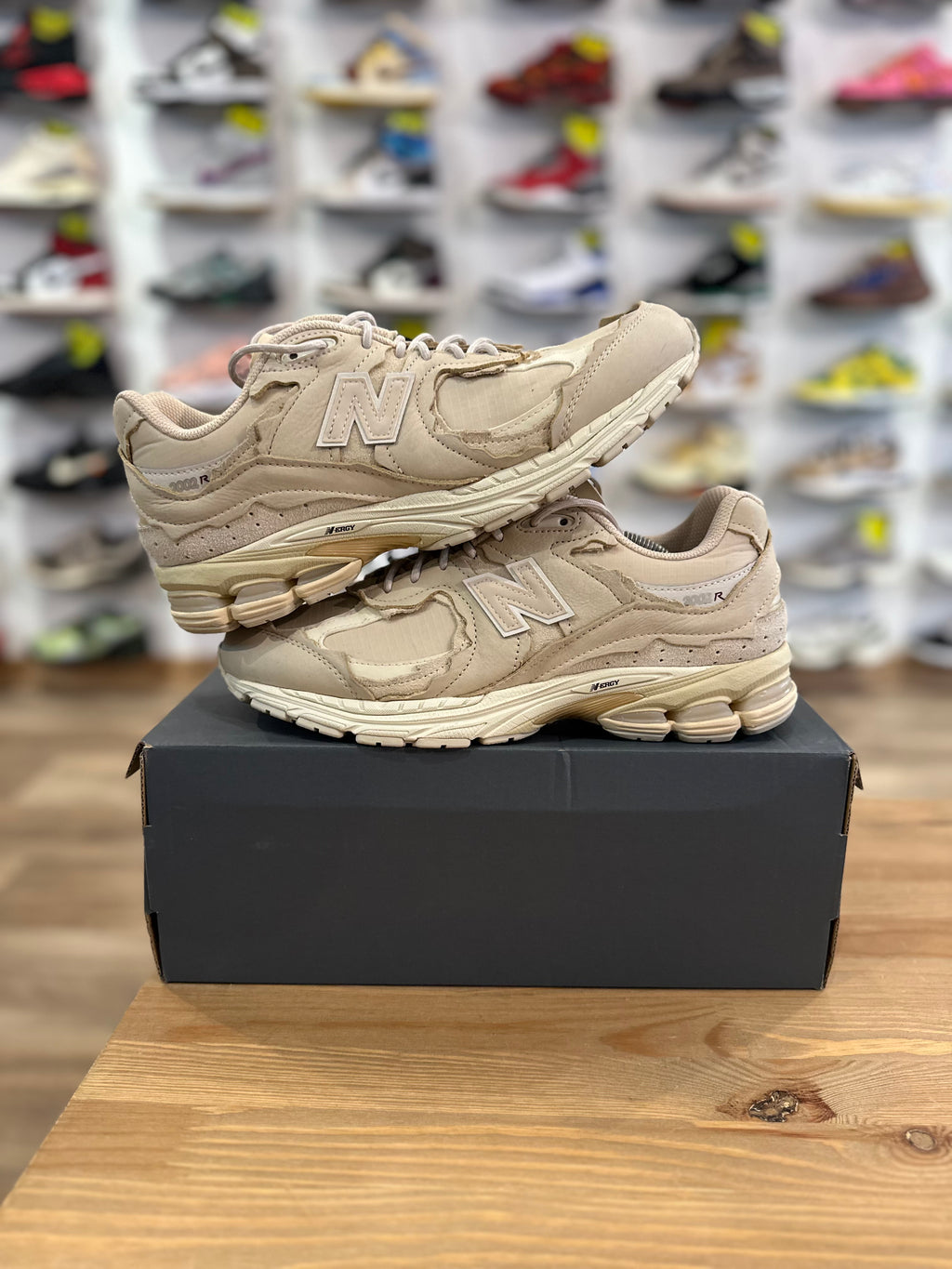 New balance 2002R protection pack sandstone turtledove ( taille 44 )