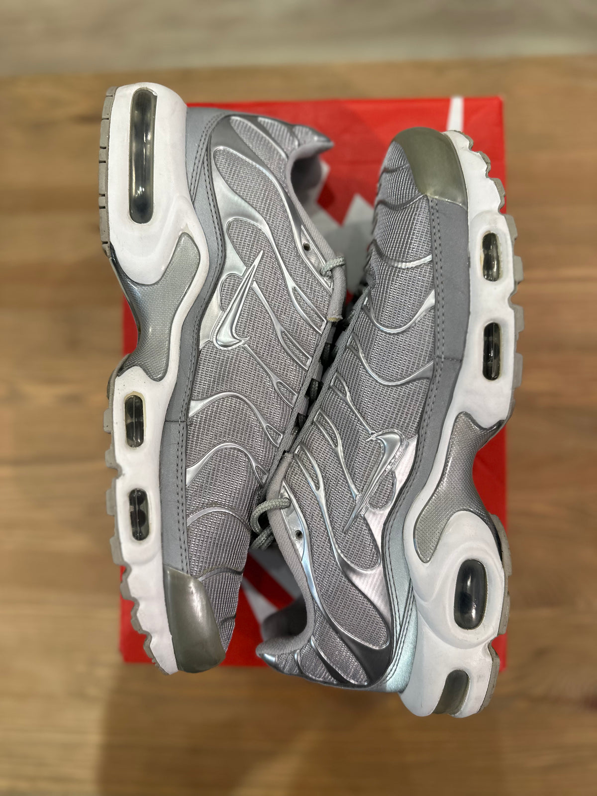 Nike air Max plus metallic Silver ( taille 43 )