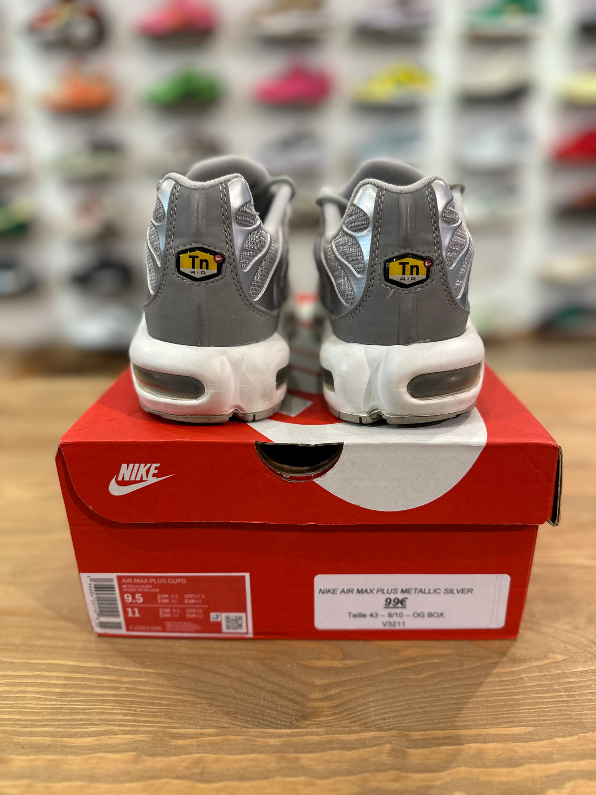 Nike air Max plus metallic Silver ( taille 43 )