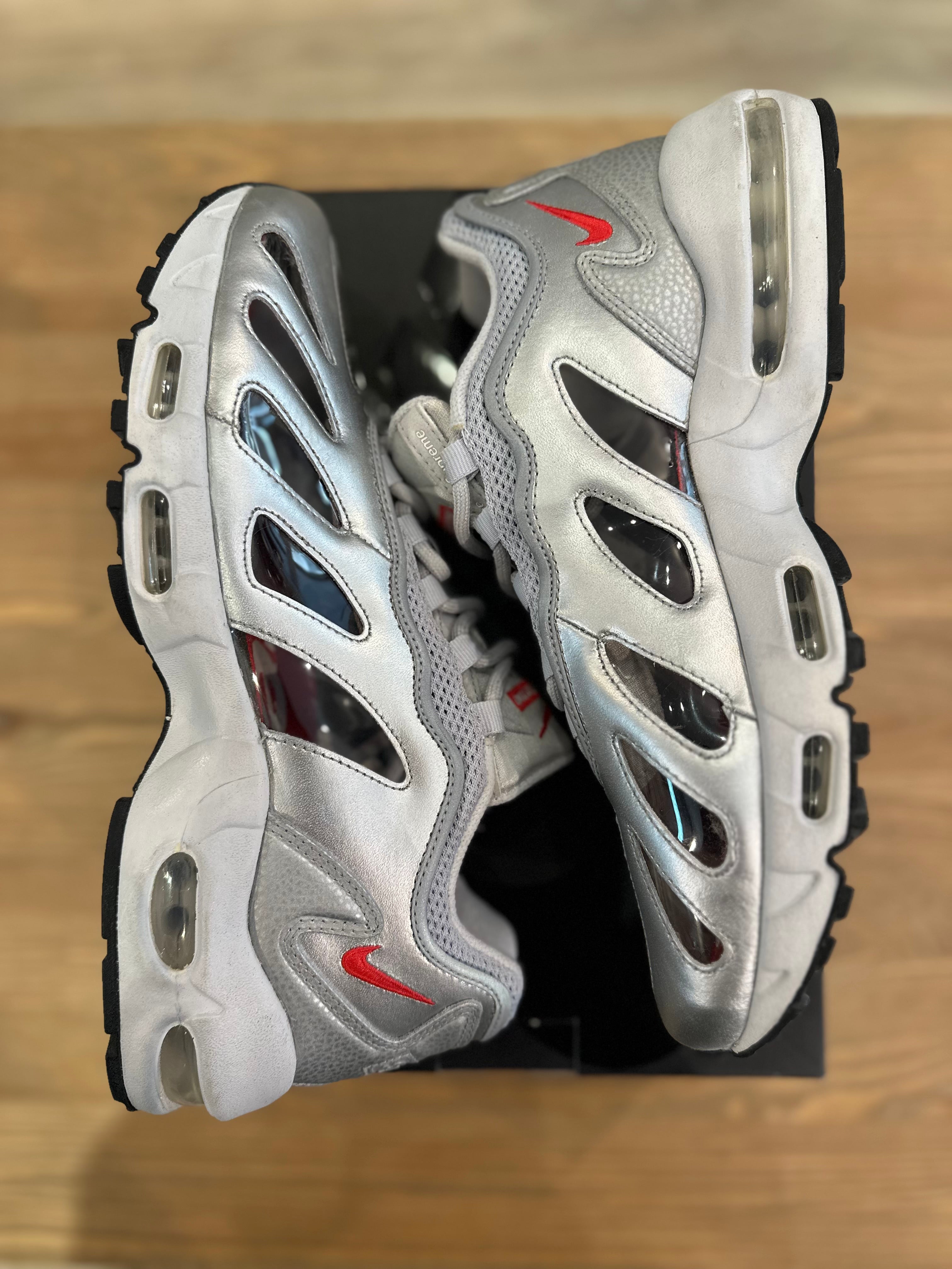Nike air Max 96 supreme bullet ( taille 44 )