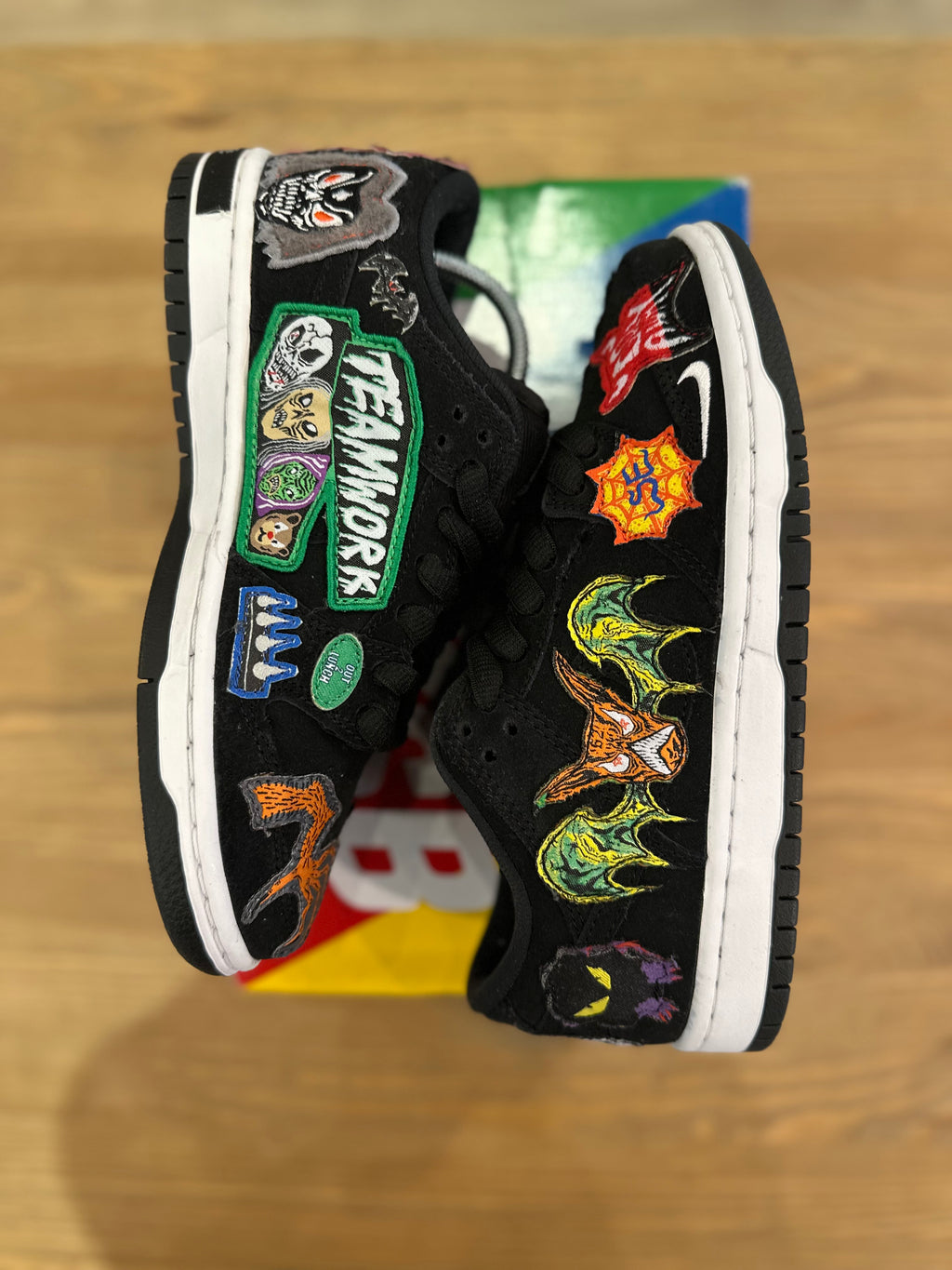 Nike sb dunk low neckface ( taille 36,5 )