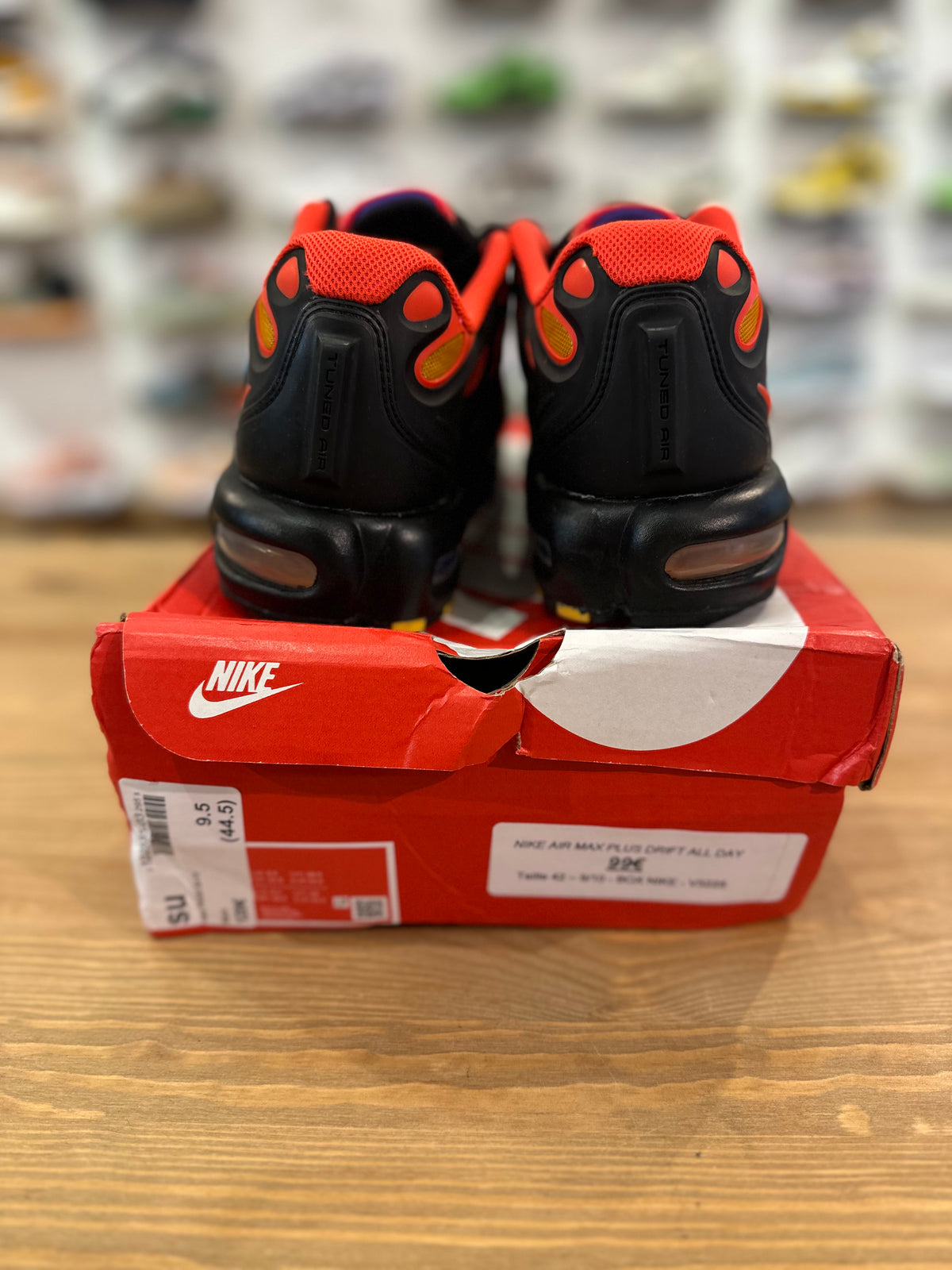 Nike air Max plus drift all day ( taille 42 )