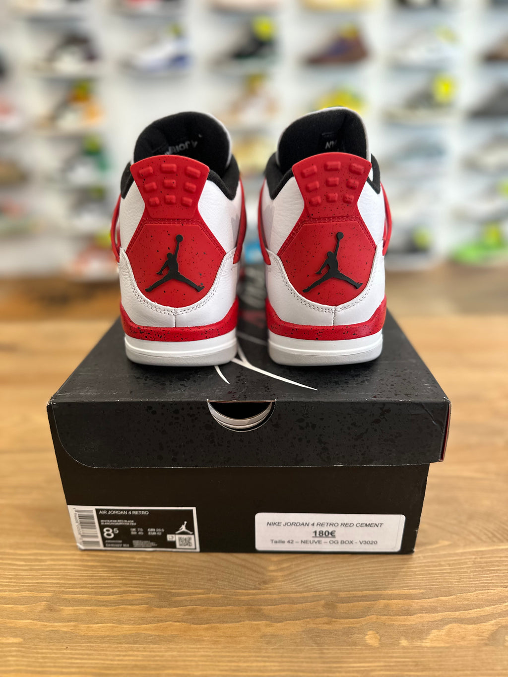 Nike Jordan 4 rétro red cément ( taille 42 )