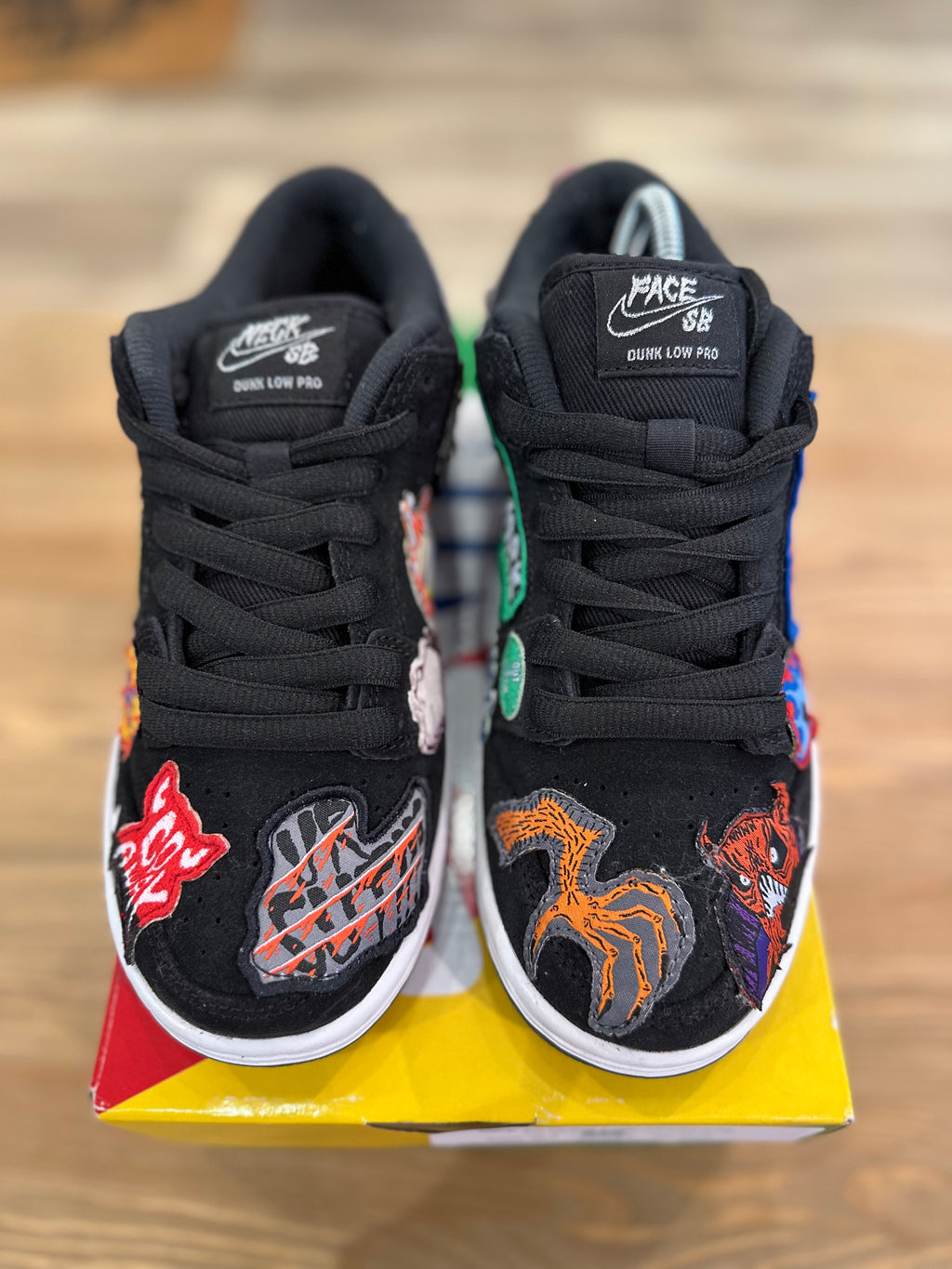 Nike sb dunk low neckface ( taille 36,5 )