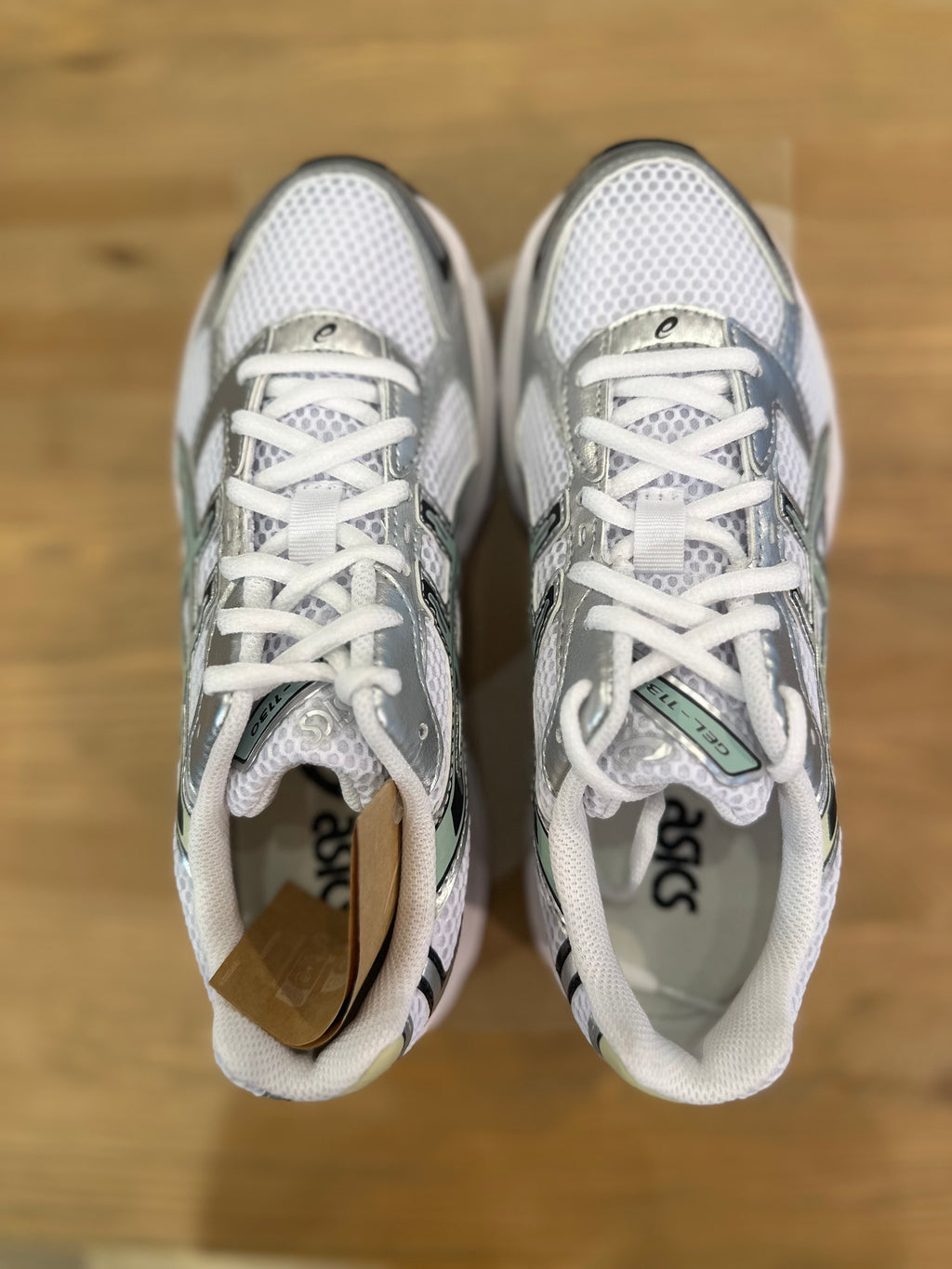 Asics gel 1130 white verdigris ( taille 39 )