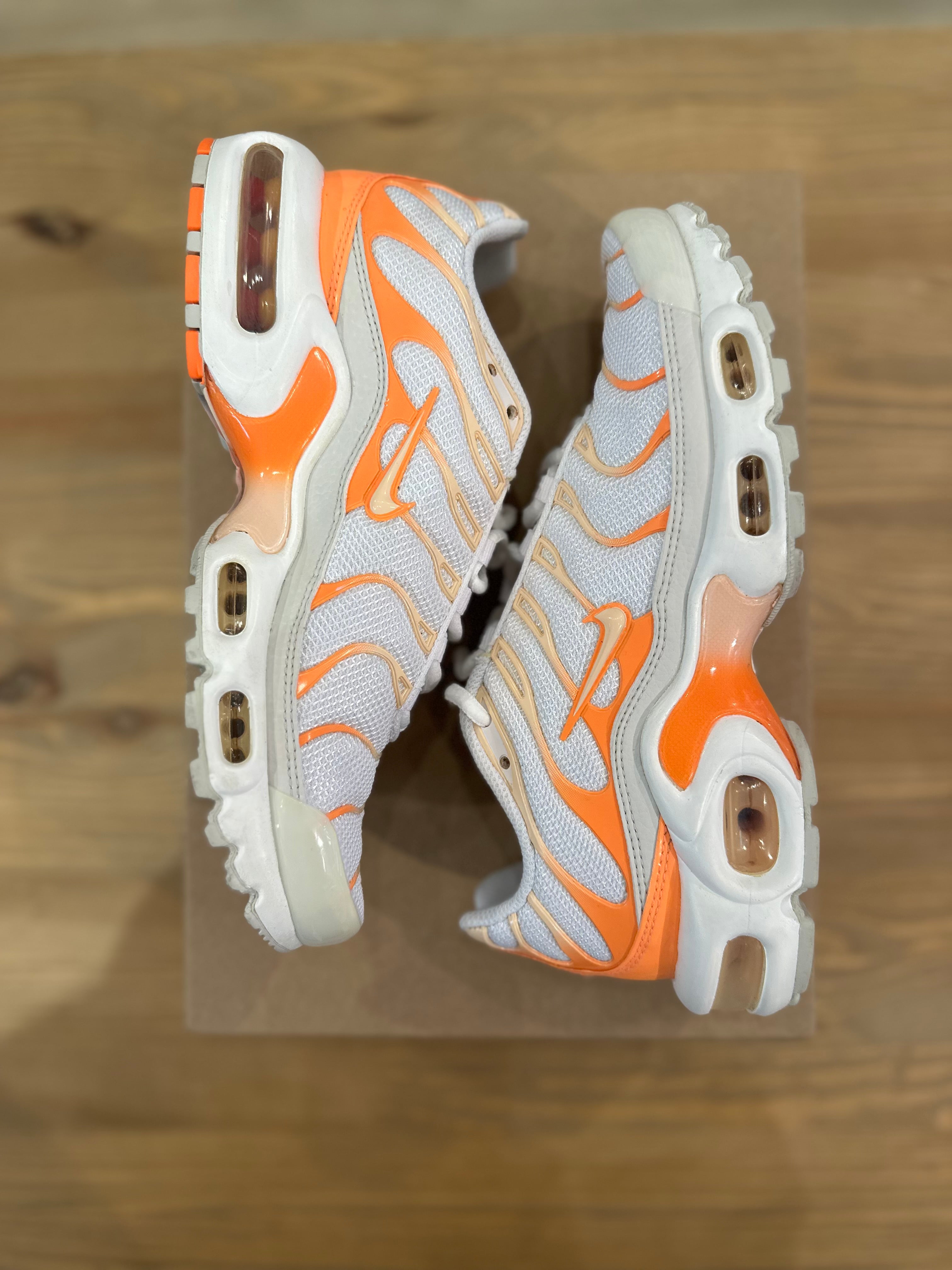 Nike air Max plus atomic orange