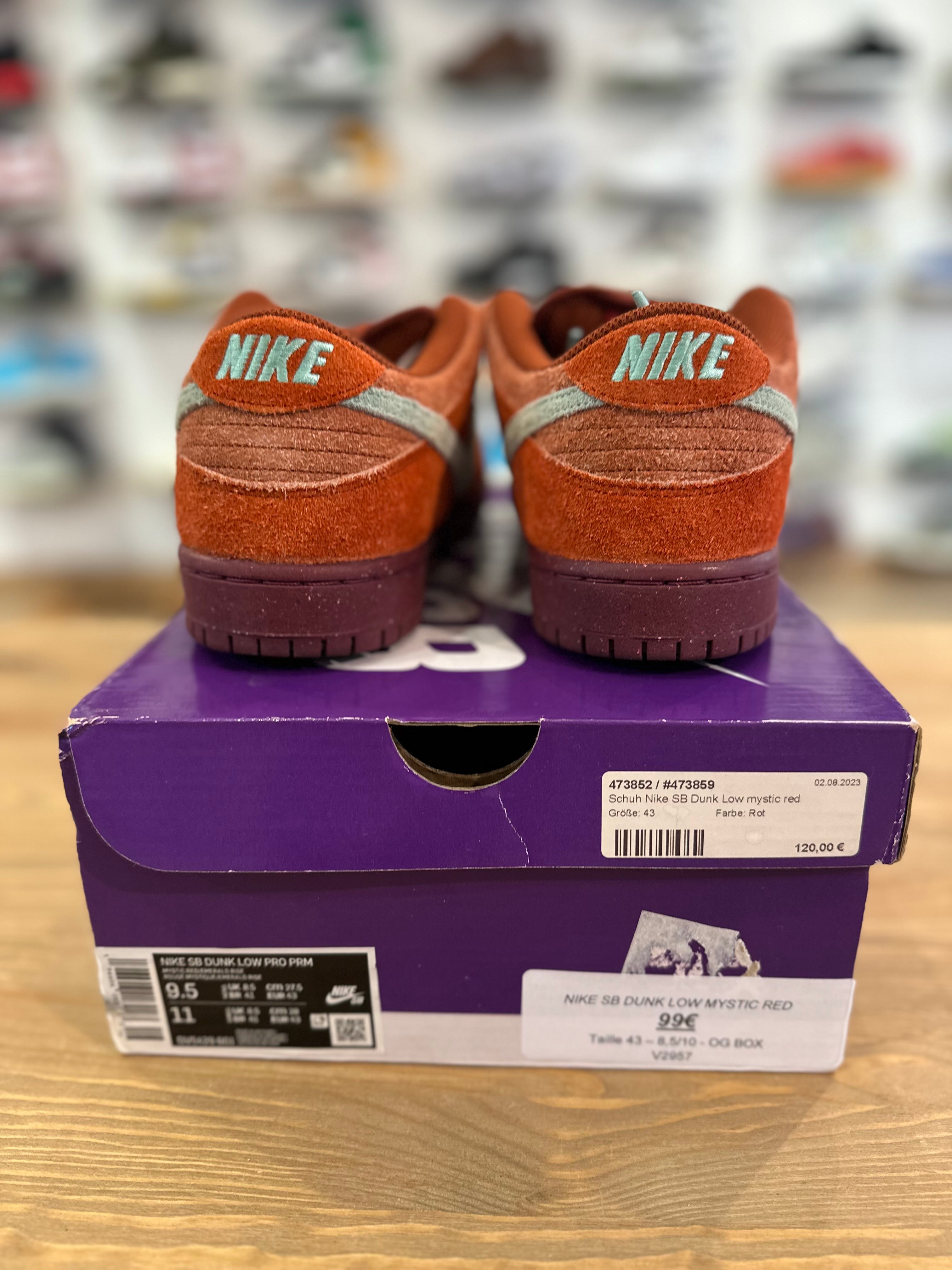 Nike sb dunk low mystic red ( taille 43 )