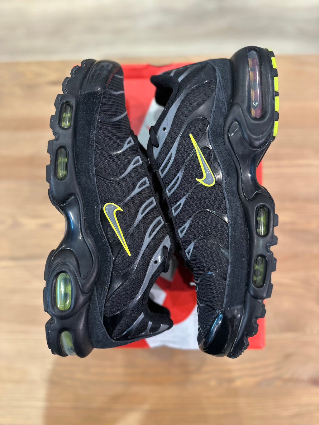 Nike air Max plus black volt ( taille 45 )