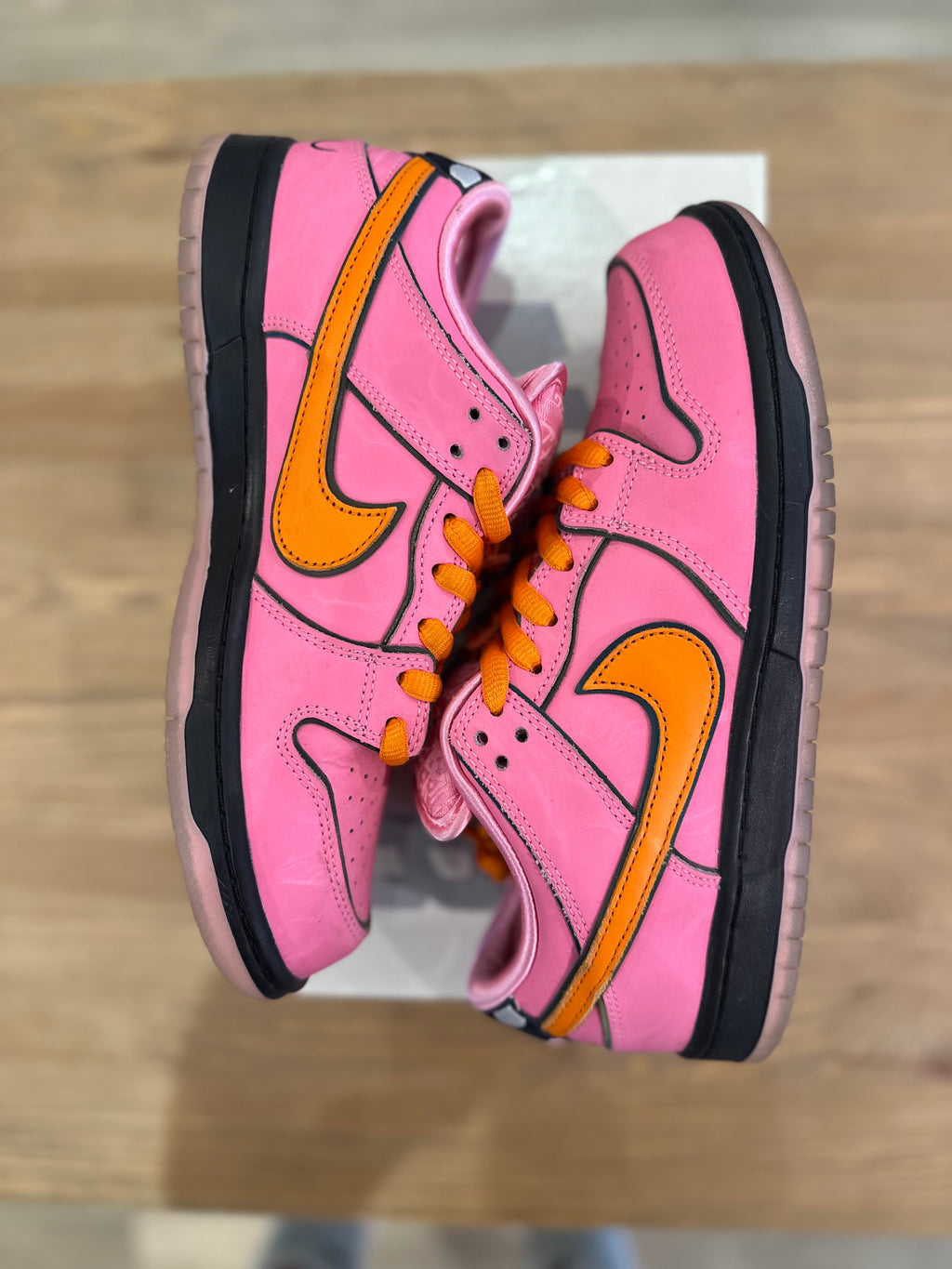 Nike sb dunk low powerpuff pink ( taille 42 )