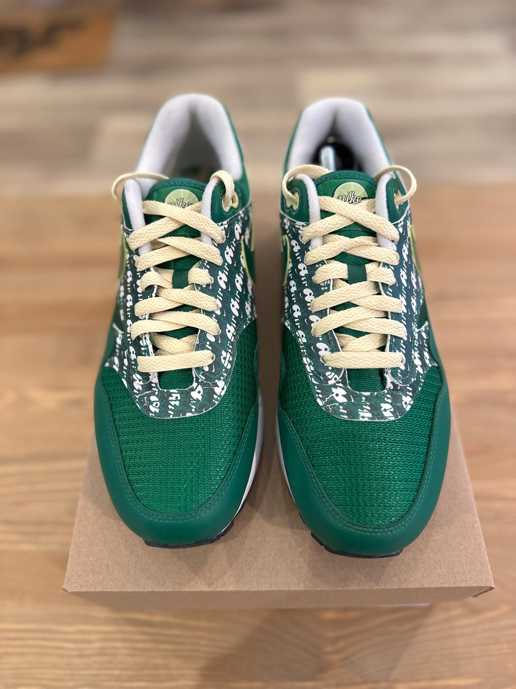 Nike air Max 1 lemonade ( taille 41 )