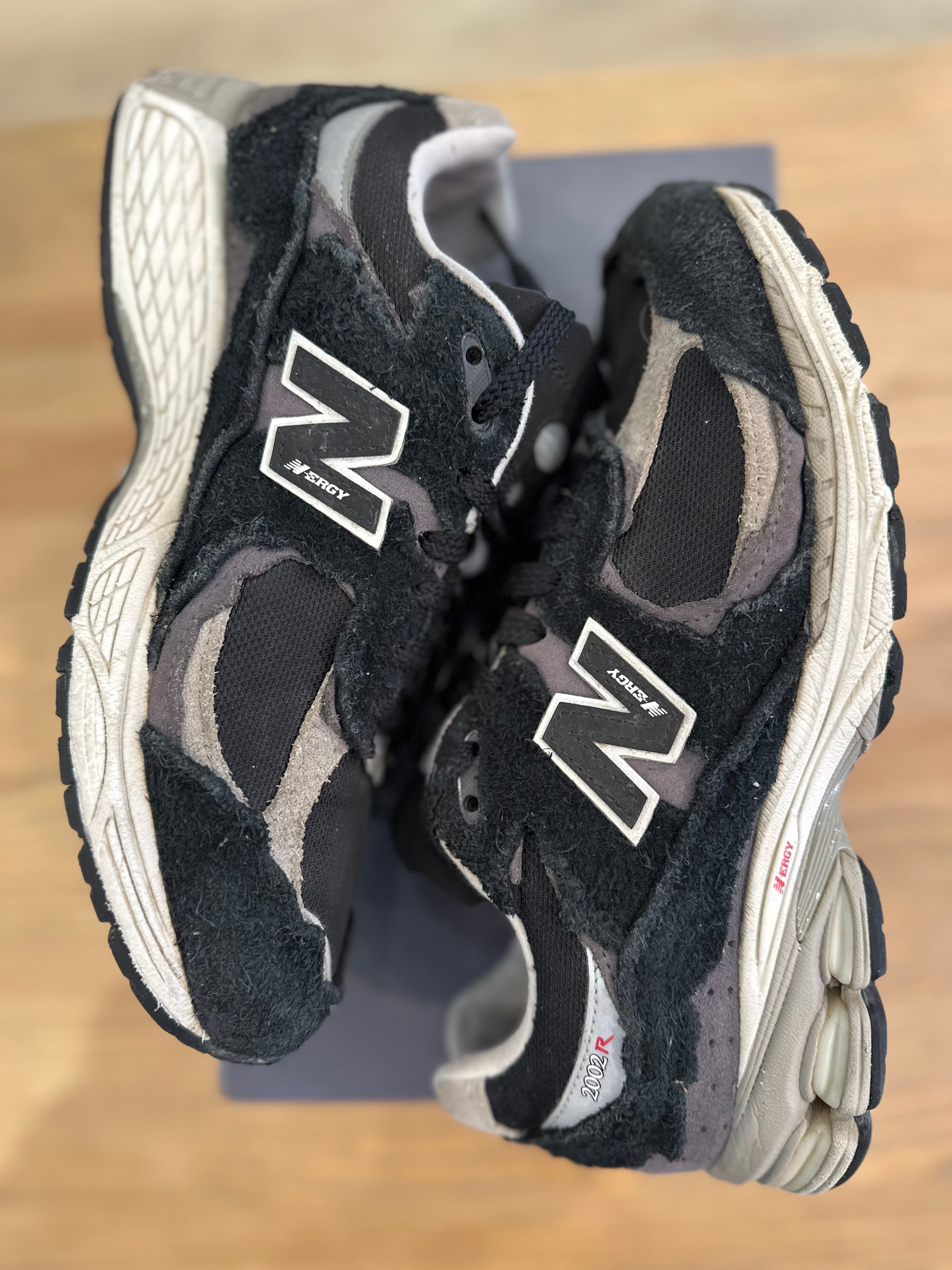 New balance 2002r protection pack black grey ( taille 40 )