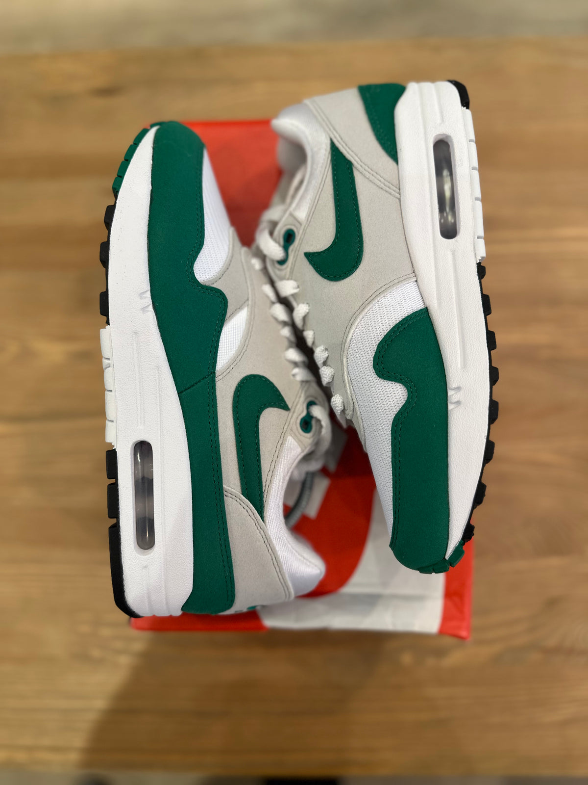 Nike air Max 1 malachite Green ( taille 40 )