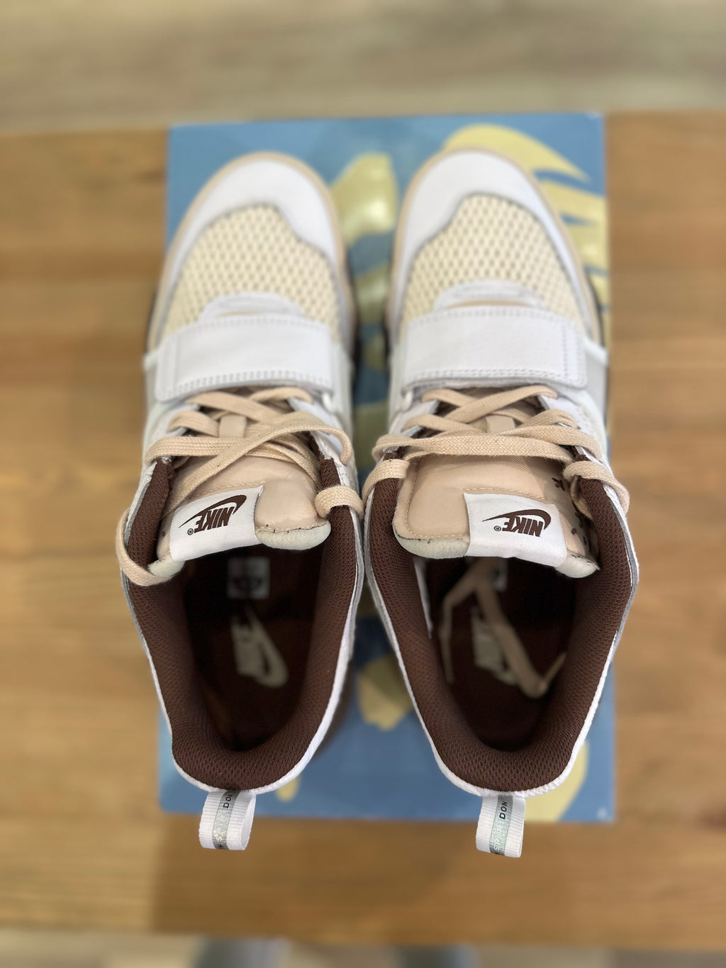Nike zoom field jaxx Travis Scott light chocolate ( taille 44,5 )