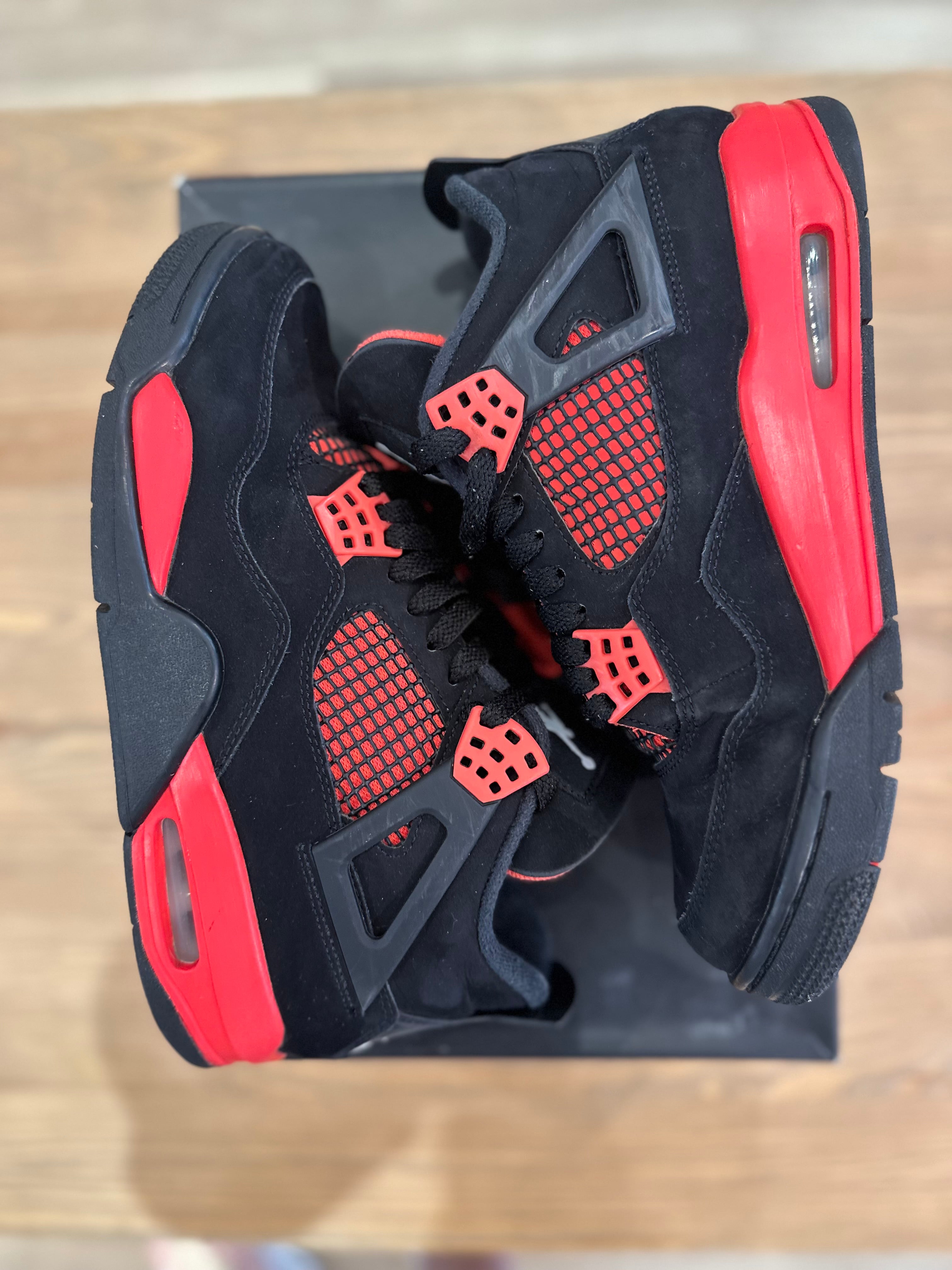 Nike Jordan 4 rétro red thunder ( taille 41 )