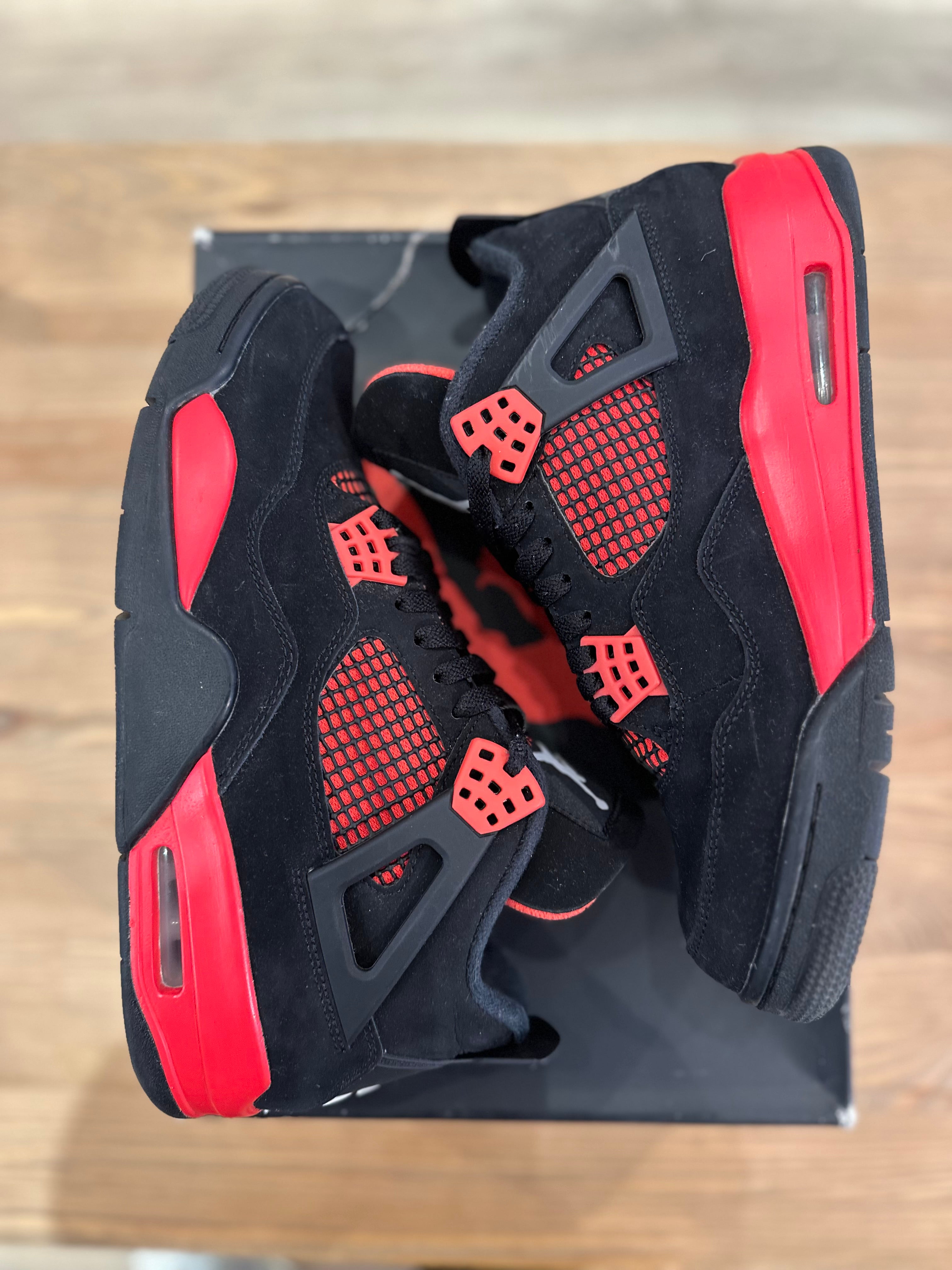 Nike Jordan 4 rétro red thunder ( taille 43 )