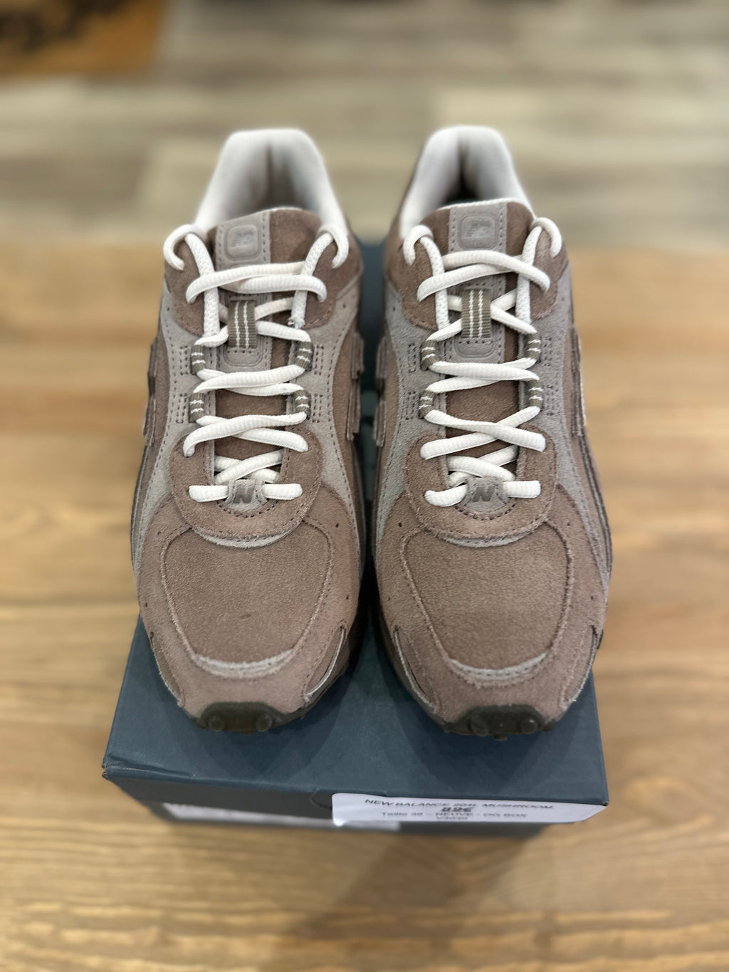 New balance 204L mushroom ( taille 38 )
