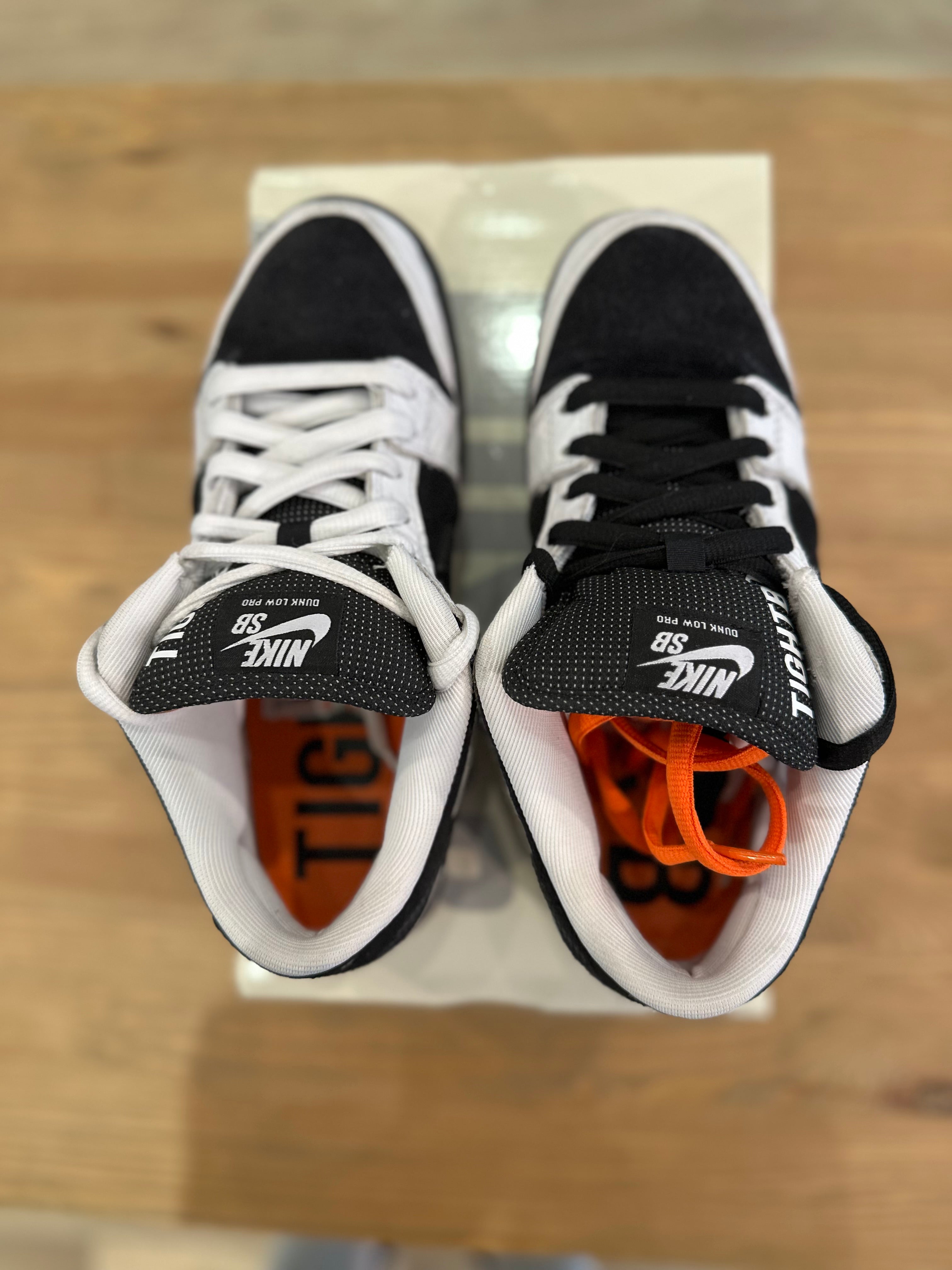 Nike sb dunk low tightbooth ( taille 40,5 )