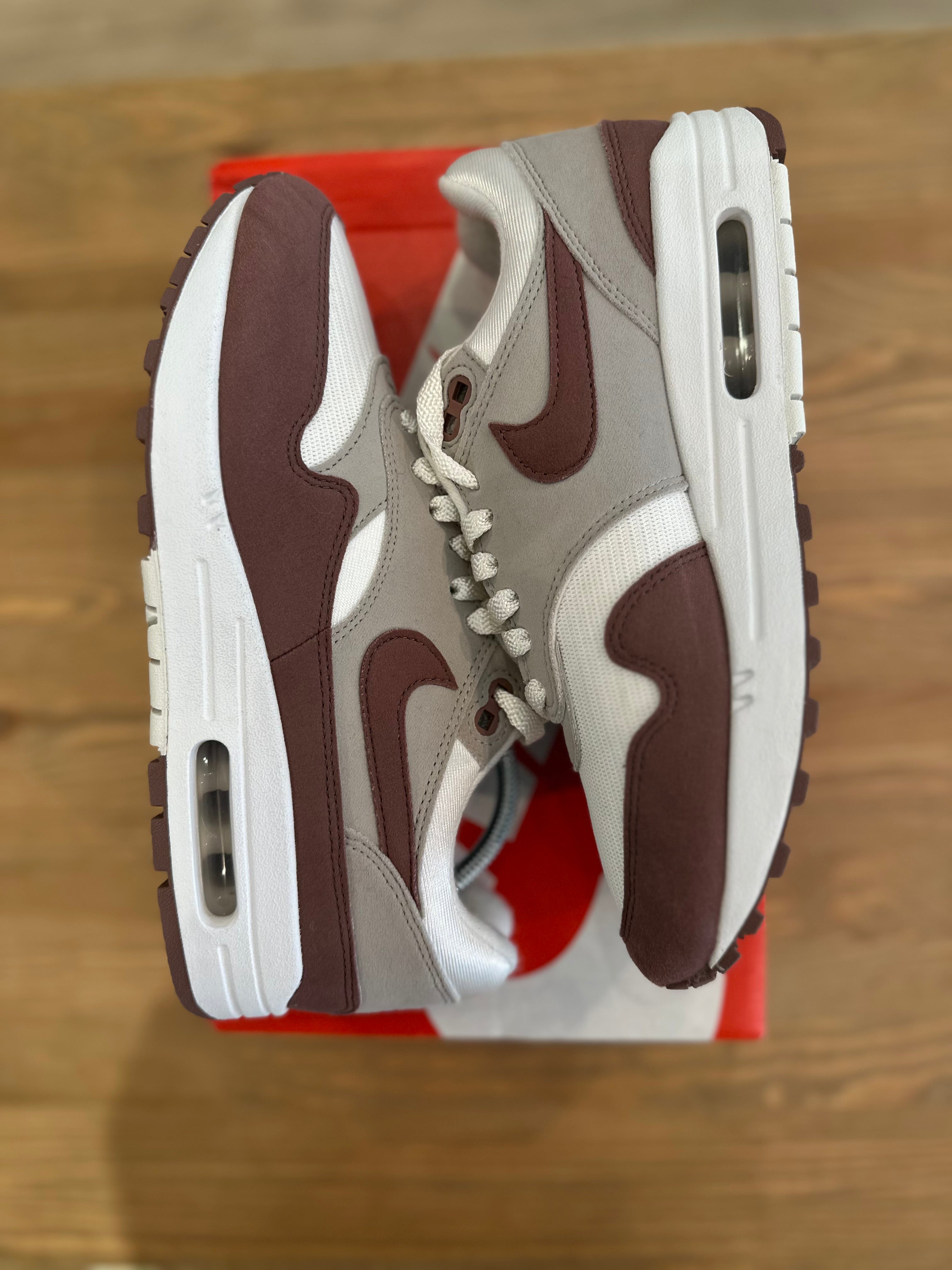 Nike air Max 1 smokey mauve ( taille 40,5 )
