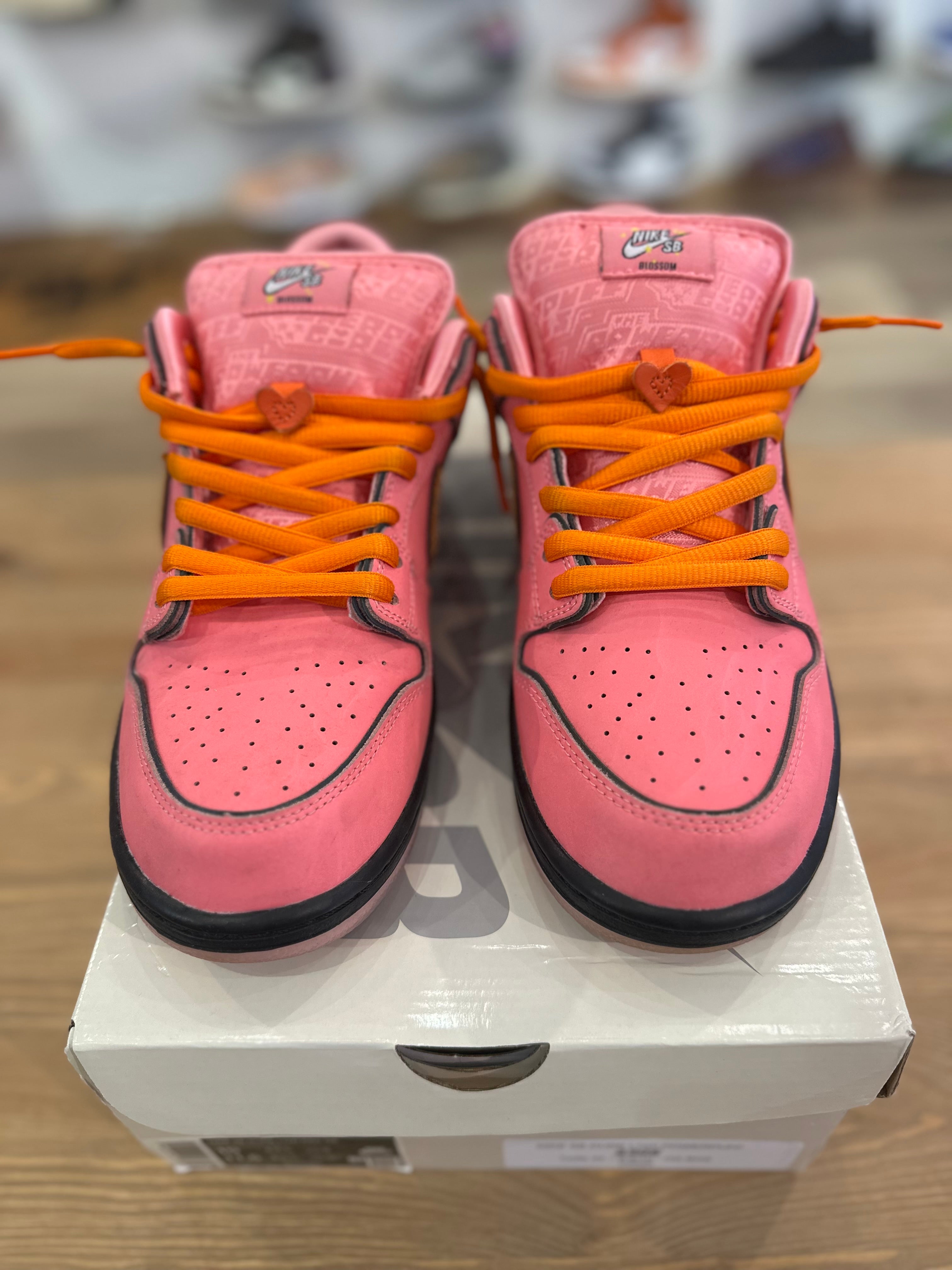 Nike sb dunk low powerpuff blossom ( taille 44 )