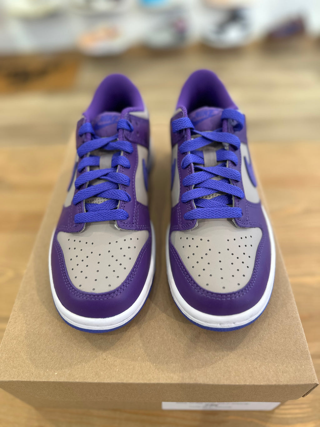 Nike dunk low Wild grape ( taille 36,5 )