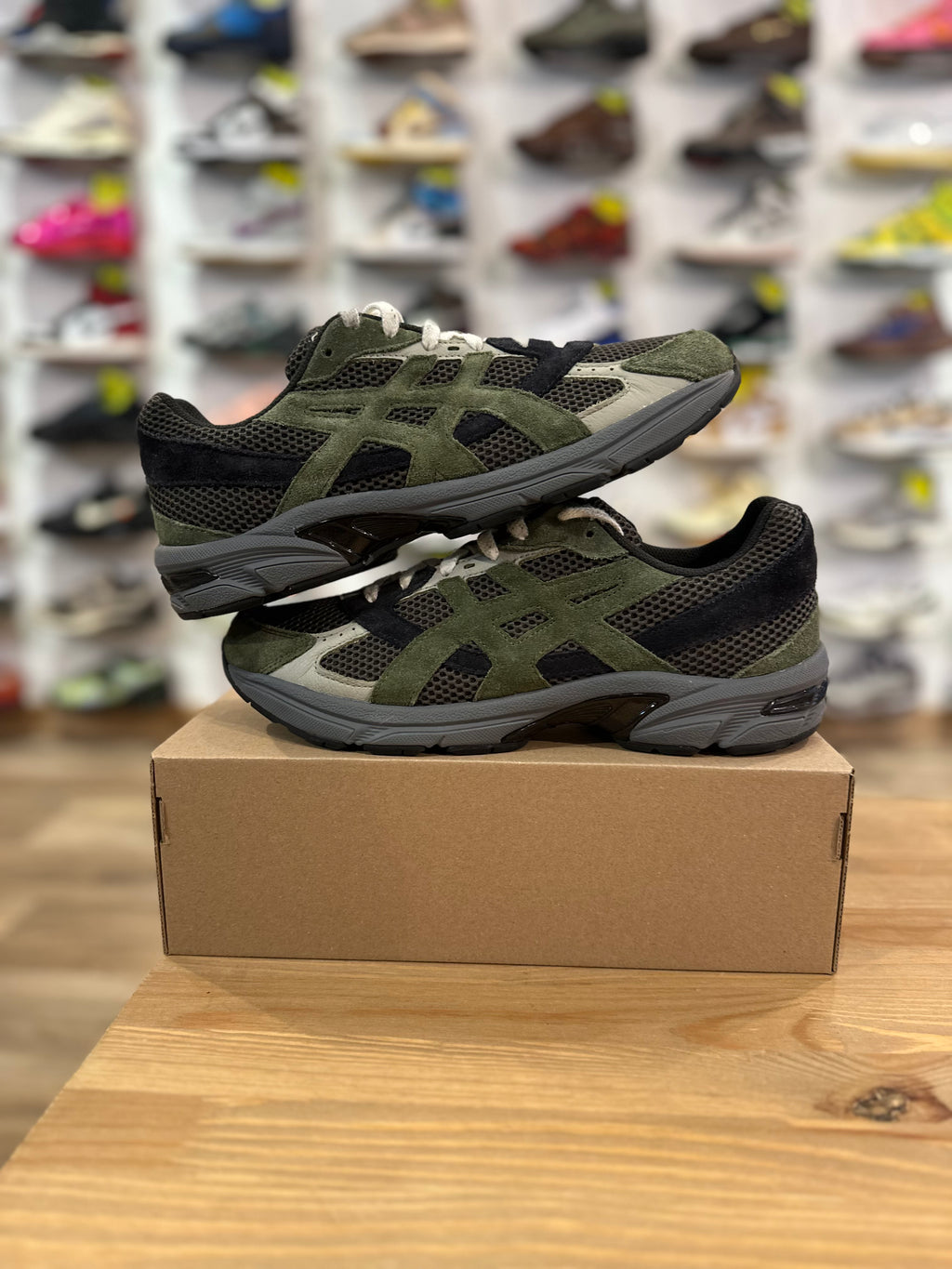 Asics gel1130 olive Green ( taille 44 )